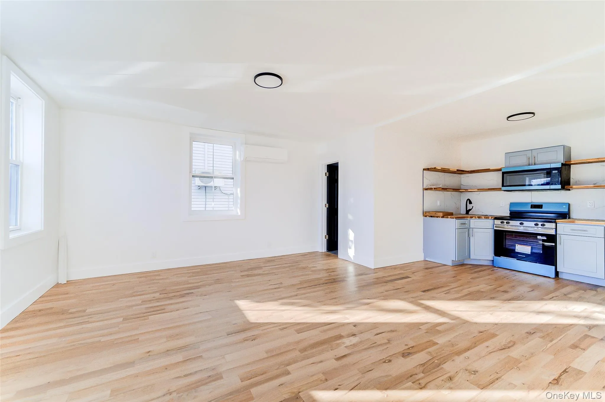 258-260 State Street, Hudson, NY, 1 Room Rooms,1 BathroomBathrooms,Residential Lease,For Rent,State,0,1049973 258-260 State Street, Hudson, NY, 1 Room Rooms,1 BathroomBathrooms,Residential Lease,For Rent,State,0,1049973