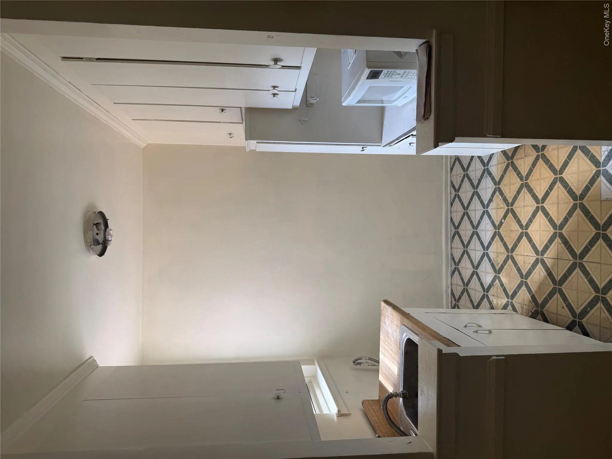 9915 66th Avenue, New York, NY, 1 Bedroom Bedrooms, 3 Rooms Rooms,1 BathroomBathrooms,Residential,For Rent,66th,0,1049974 9915 66th Avenue, New York, NY, 1 Bedroom Bedrooms, 3 Rooms Rooms,1 BathroomBathrooms,Residential,For Rent,66th,0,1049974