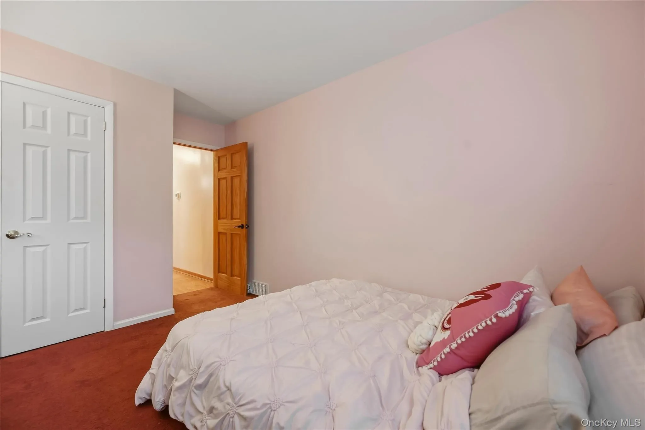 4 Pheasant Drive, Clarkstown, NY, 3 Bedrooms Bedrooms, 11 Rooms Rooms,2 BathroomsBathrooms,Residential,For Rent,Pheasant,0,1049993 4 Pheasant Drive, Clarkstown, NY, 3 Bedrooms Bedrooms, 11 Rooms Rooms,2 BathroomsBathrooms,Residential,For Rent,Pheasant,0,1049993
