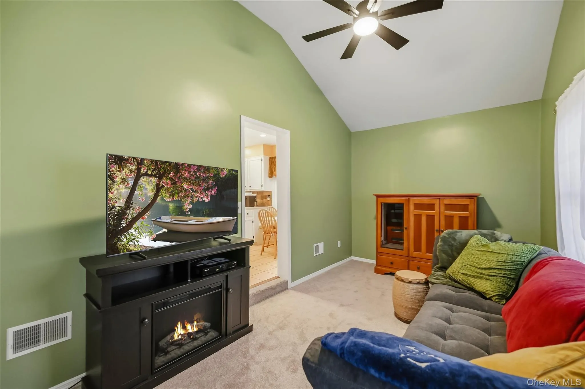 4 Pheasant Drive, Clarkstown, NY, 3 Bedrooms Bedrooms, 11 Rooms Rooms,2 BathroomsBathrooms,Residential,For Rent,Pheasant,0,1049993 4 Pheasant Drive, Clarkstown, NY, 3 Bedrooms Bedrooms, 11 Rooms Rooms,2 BathroomsBathrooms,Residential,For Rent,Pheasant,0,1049993
