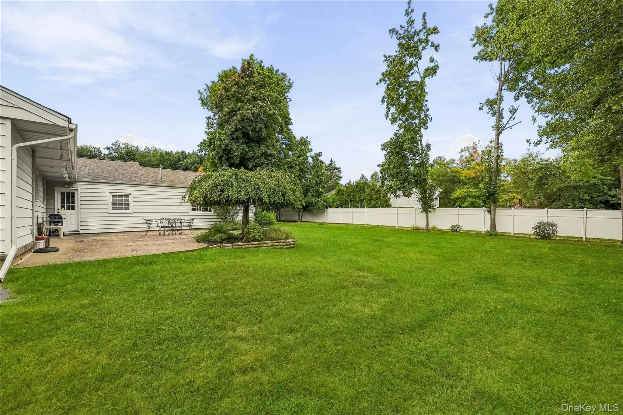 4 Pheasant Drive, Clarkstown, NY, 3 Bedrooms Bedrooms, 11 Rooms Rooms,2 BathroomsBathrooms,Residential,For Rent,Pheasant,0,1049993 4 Pheasant Drive, Clarkstown, NY, 3 Bedrooms Bedrooms, 11 Rooms Rooms,2 BathroomsBathrooms,Residential,For Rent,Pheasant,0,1049993