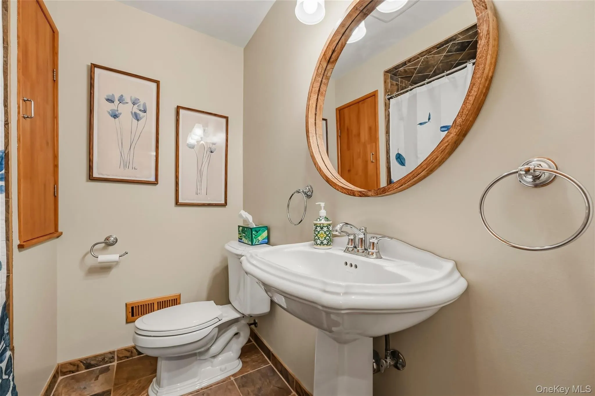 4 Pheasant Drive, Clarkstown, NY, 3 Bedrooms Bedrooms, 11 Rooms Rooms,2 BathroomsBathrooms,Residential,For Rent,Pheasant,0,1049993 4 Pheasant Drive, Clarkstown, NY, 3 Bedrooms Bedrooms, 11 Rooms Rooms,2 BathroomsBathrooms,Residential,For Rent,Pheasant,0,1049993