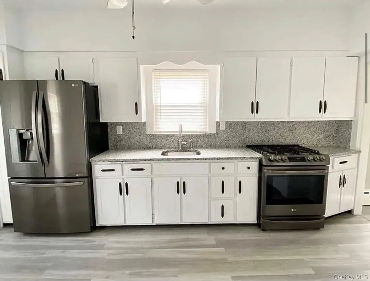 21 Duane Street, Oyster Bay, NY, 3 Bedroom Bedrooms, 6 Room Rooms,2 BathroomBathrooms,Residential Lease,For Rent,Duane,0,1050004 21 Duane Street, Oyster Bay, NY, 3 Bedroom Bedrooms, 6 Room Rooms,2 BathroomBathrooms,Residential Lease,For Rent,Duane,0,1050004