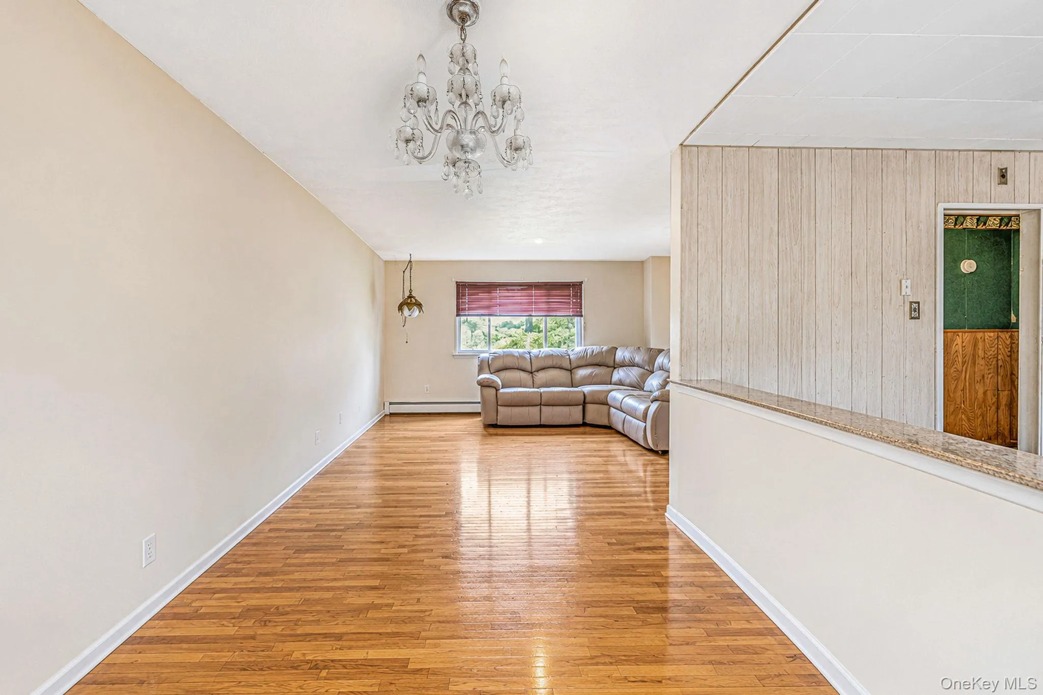 575 Freeman Avenue, Islip, NY, 4 Bedrooms Bedrooms, 8 Rooms Rooms,1 BathroomBathrooms,Residential,For Rent,Freeman,0,1050007 575 Freeman Avenue, Islip, NY, 4 Bedrooms Bedrooms, 8 Rooms Rooms,1 BathroomBathrooms,Residential,For Rent,Freeman,0,1050007