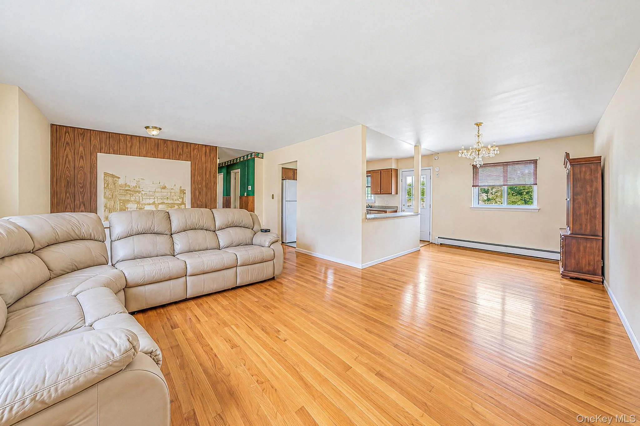 575 Freeman Avenue, Islip, NY, 4 Bedrooms Bedrooms, 8 Rooms Rooms,1 BathroomBathrooms,Residential,For Rent,Freeman,0,1050007 575 Freeman Avenue, Islip, NY, 4 Bedrooms Bedrooms, 8 Rooms Rooms,1 BathroomBathrooms,Residential,For Rent,Freeman,0,1050007