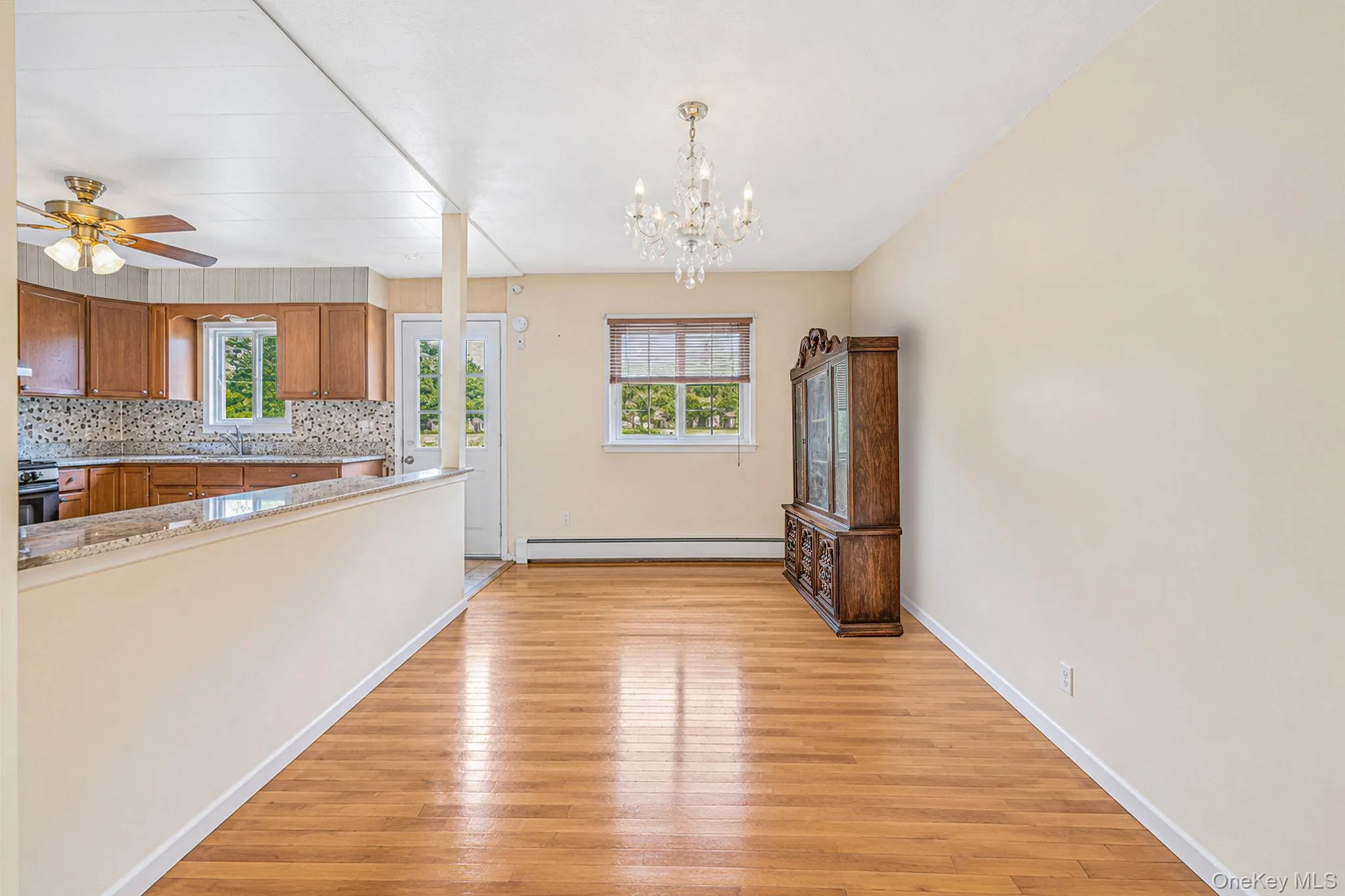 575 Freeman Avenue, Islip, NY, 4 Bedrooms Bedrooms, 8 Rooms Rooms,1 BathroomBathrooms,Residential,For Rent,Freeman,0,1050007 575 Freeman Avenue, Islip, NY, 4 Bedrooms Bedrooms, 8 Rooms Rooms,1 BathroomBathrooms,Residential,For Rent,Freeman,0,1050007