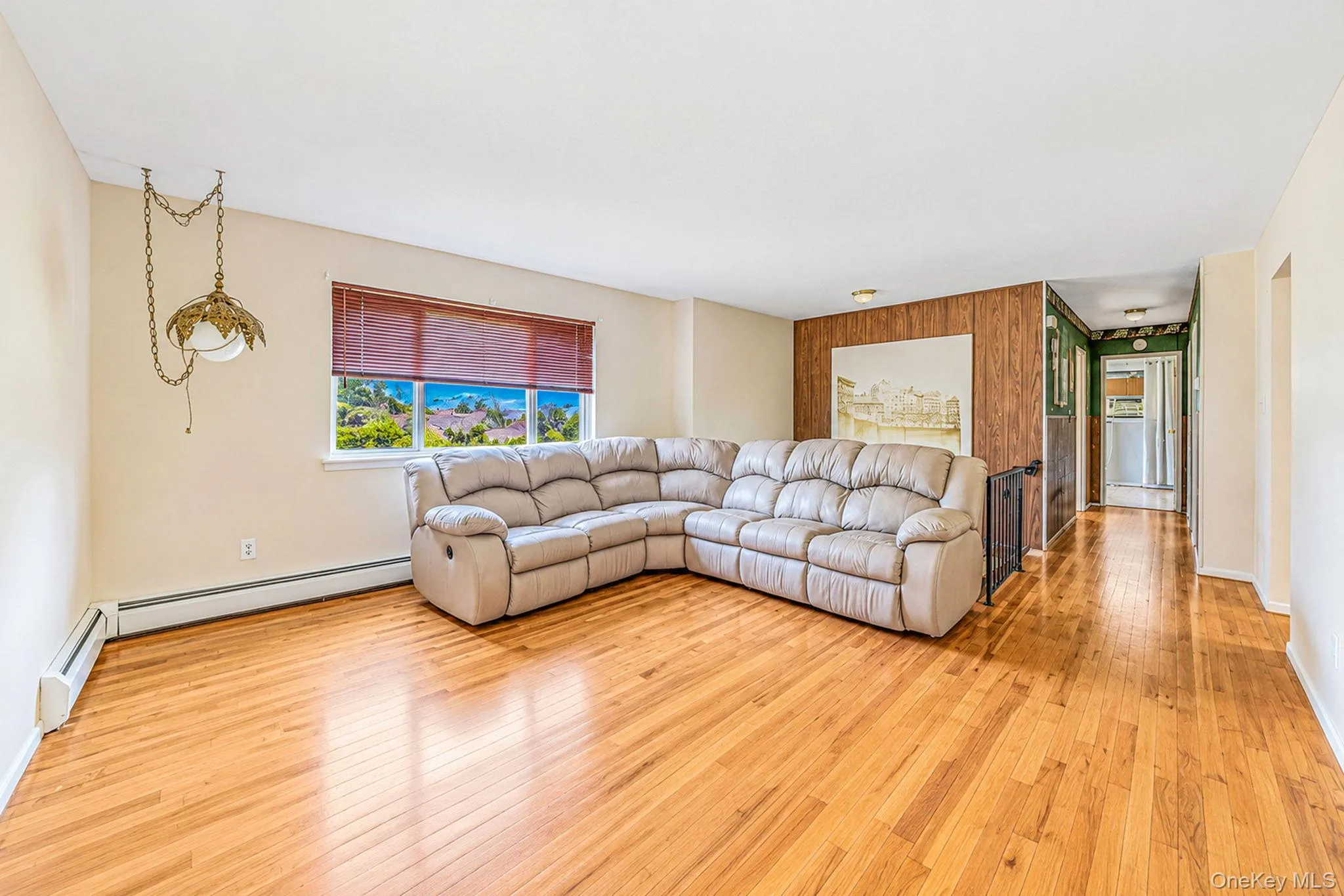 575 Freeman Avenue, Islip, NY, 4 Bedrooms Bedrooms, 8 Rooms Rooms,1 BathroomBathrooms,Residential,For Rent,Freeman,0,1050007 575 Freeman Avenue, Islip, NY, 4 Bedrooms Bedrooms, 8 Rooms Rooms,1 BathroomBathrooms,Residential,For Rent,Freeman,0,1050007