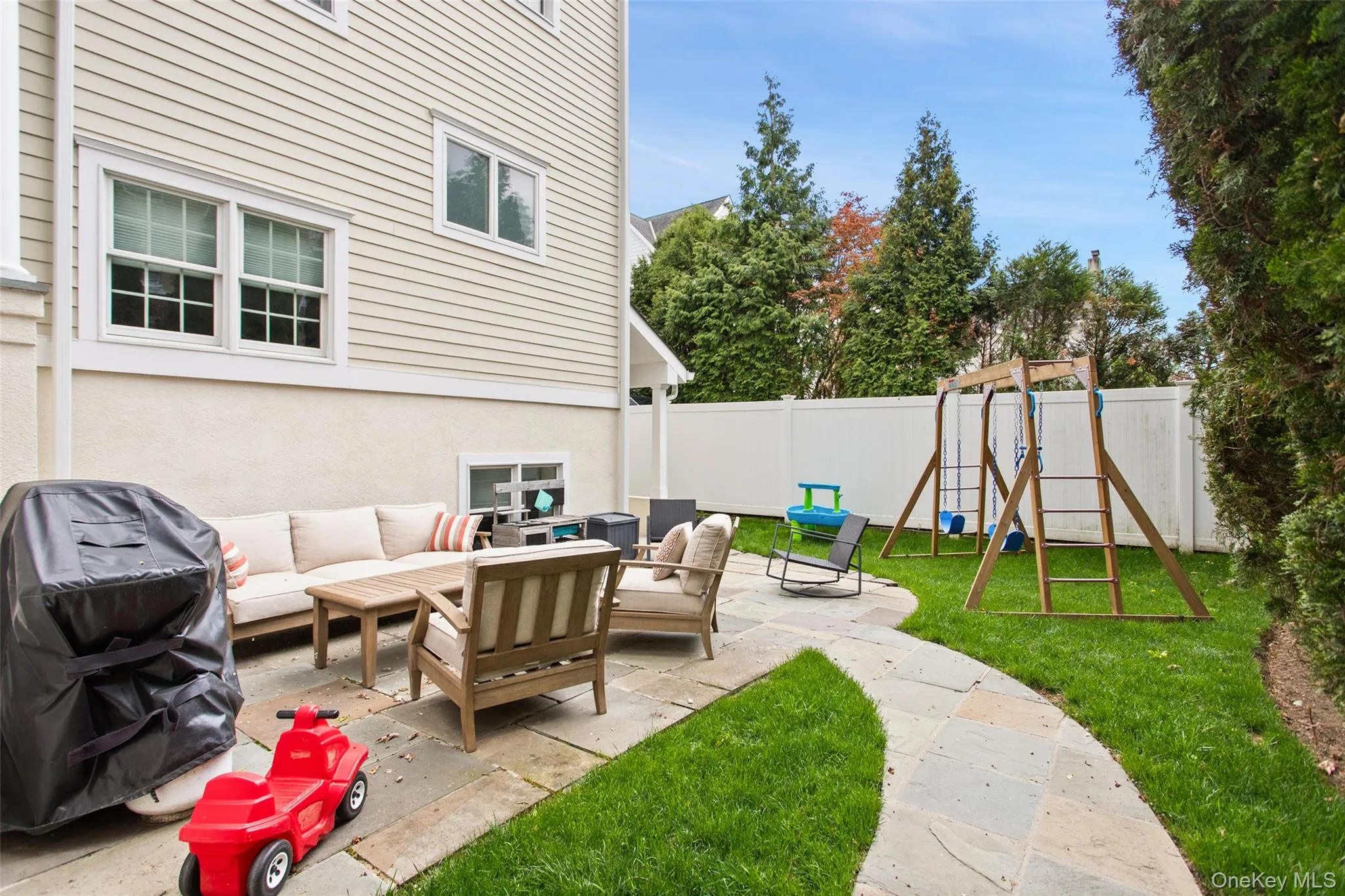 51 Wallace Street, Eastchester, NY, 3 Bedrooms Bedrooms, 6 Rooms Rooms,2 BathroomsBathrooms,Residential Lease,For Rent,Wallace,0,1050009 51 Wallace Street, Eastchester, NY, 3 Bedrooms Bedrooms, 6 Rooms Rooms,2 BathroomsBathrooms,Residential Lease,For Rent,Wallace,0,1050009