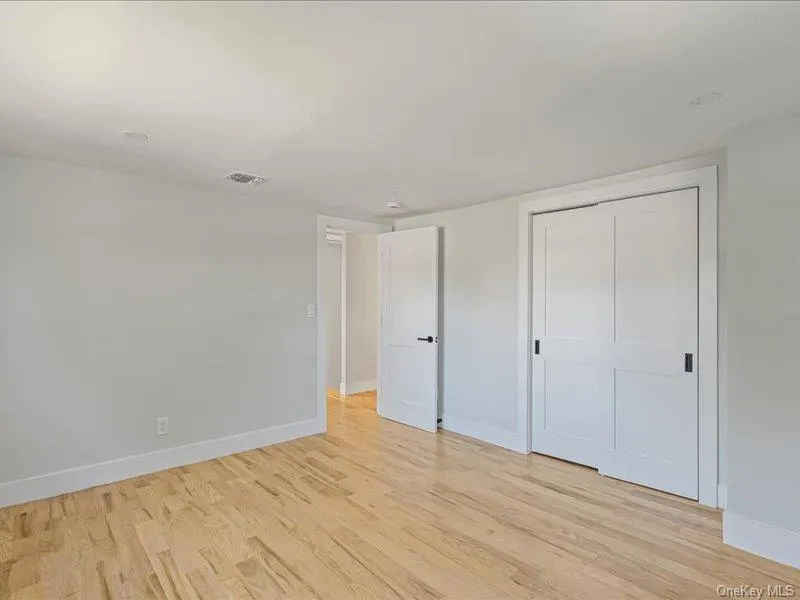 6 Slocum Avenue, North Hempstead, NY, 4 Bedrooms Bedrooms, 10 Rooms Rooms,2 BathroomsBathrooms,Residential,For Rent,Slocum,0,1050014 6 Slocum Avenue, North Hempstead, NY, 4 Bedrooms Bedrooms, 10 Rooms Rooms,2 BathroomsBathrooms,Residential,For Rent,Slocum,0,1050014