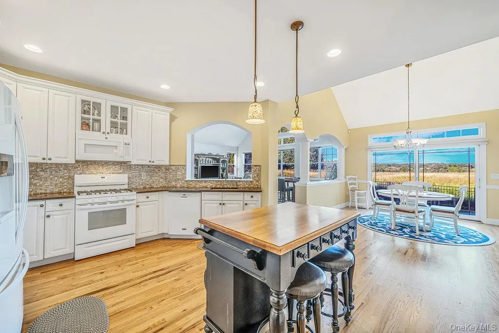 38 Tyler Drive, Riverhead, NY, 3 Bedrooms Bedrooms, 6 Rooms Rooms,2 BathroomsBathrooms,Residential,For Rent,Tyler,0,1050019 38 Tyler Drive, Riverhead, NY, 3 Bedrooms Bedrooms, 6 Rooms Rooms,2 BathroomsBathrooms,Residential,For Rent,Tyler,0,1050019