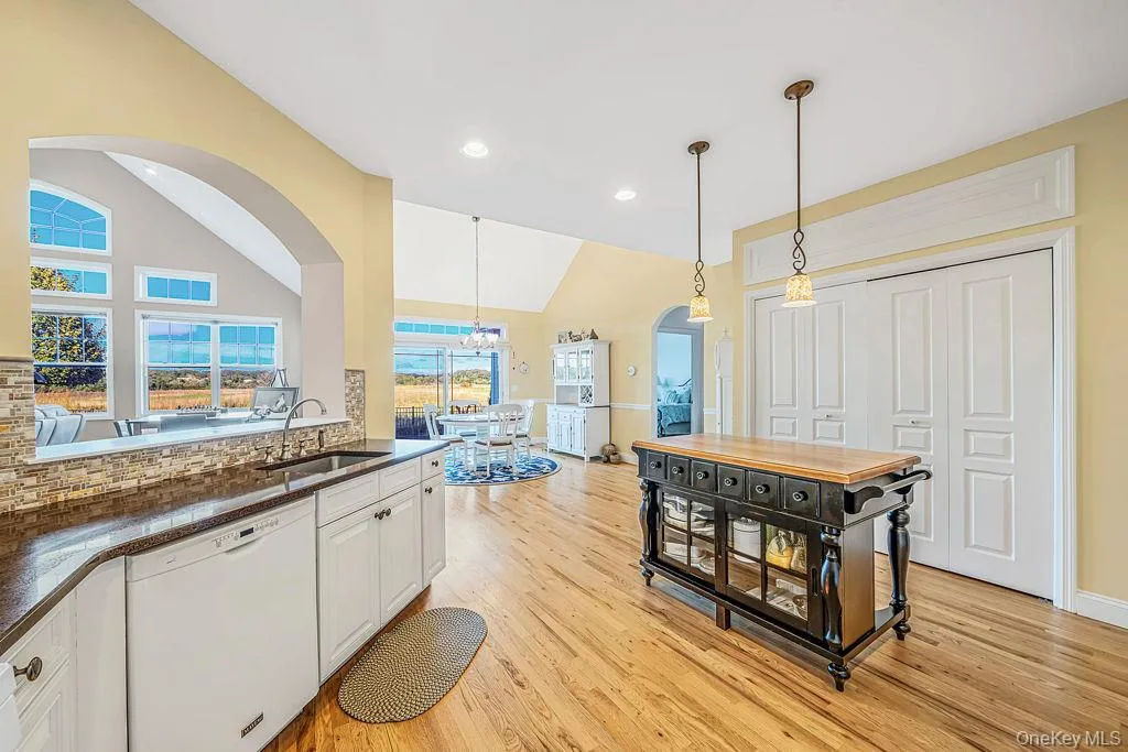 38 Tyler Drive, Riverhead, NY, 3 Bedrooms Bedrooms, 6 Rooms Rooms,2 BathroomsBathrooms,Residential,For Rent,Tyler,0,1050019 38 Tyler Drive, Riverhead, NY, 3 Bedrooms Bedrooms, 6 Rooms Rooms,2 BathroomsBathrooms,Residential,For Rent,Tyler,0,1050019