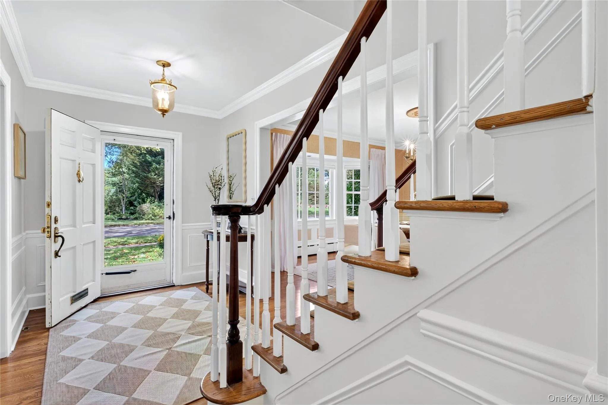 602 Park Avenue, North Hempstead, NY, 4 Bedrooms Bedrooms, 9 Rooms Rooms,3 BathroomsBathrooms,Residential,For Rent,Park,0,1050021 602 Park Avenue, North Hempstead, NY, 4 Bedrooms Bedrooms, 9 Rooms Rooms,3 BathroomsBathrooms,Residential,For Rent,Park,0,1050021
