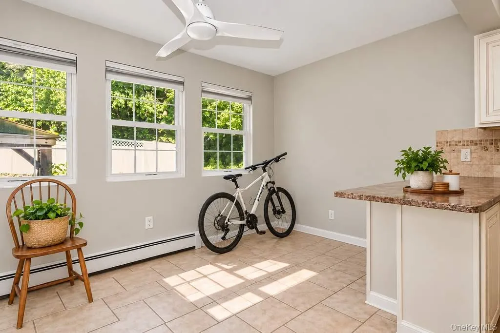 8 Curry Road, Greenburgh, NY, 3 Bedrooms Bedrooms, 6 Rooms Rooms,2 BathroomsBathrooms,Residential,For Rent,Curry,0,1050026 8 Curry Road, Greenburgh, NY, 3 Bedrooms Bedrooms, 6 Rooms Rooms,2 BathroomsBathrooms,Residential,For Rent,Curry,0,1050026