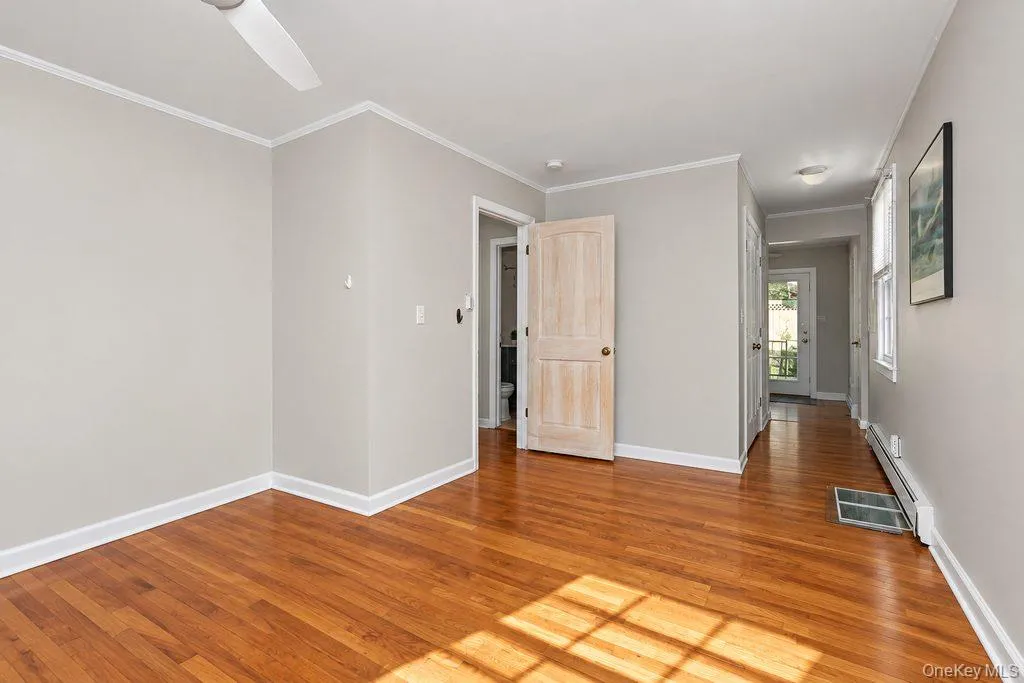 8 Curry Road, Greenburgh, NY, 3 Bedrooms Bedrooms, 6 Rooms Rooms,2 BathroomsBathrooms,Residential,For Rent,Curry,0,1050026 8 Curry Road, Greenburgh, NY, 3 Bedrooms Bedrooms, 6 Rooms Rooms,2 BathroomsBathrooms,Residential,For Rent,Curry,0,1050026