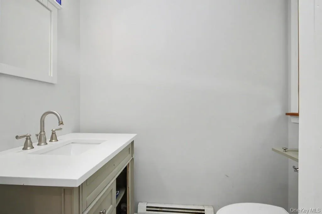 8 Curry Road, Greenburgh, NY, 3 Bedrooms Bedrooms, 6 Rooms Rooms,2 BathroomsBathrooms,Residential,For Rent,Curry,0,1050026 8 Curry Road, Greenburgh, NY, 3 Bedrooms Bedrooms, 6 Rooms Rooms,2 BathroomsBathrooms,Residential,For Rent,Curry,0,1050026