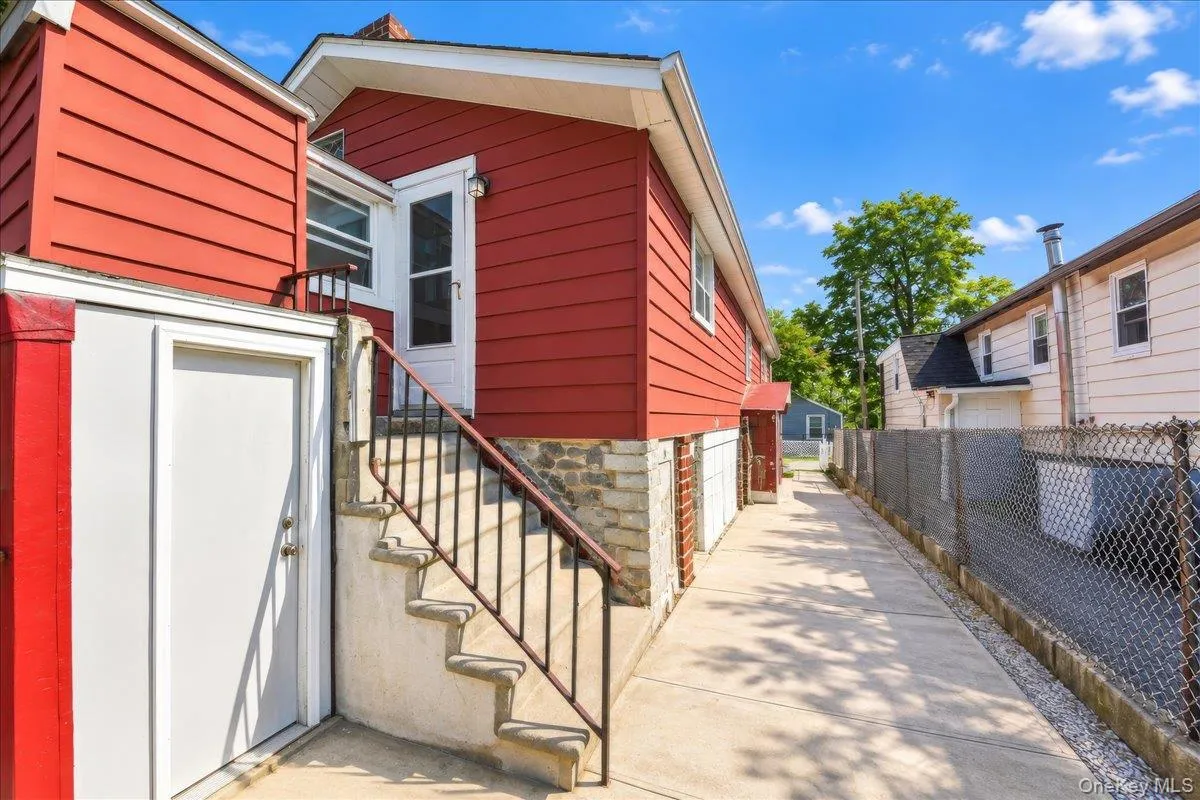 86B Edgewater Park, New York, NY, 3 Bedrooms Bedrooms, 5 Rooms Rooms,1 BathroomBathrooms,Residential,For Rent,Edgewater Park,0,1050027 86B Edgewater Park, New York, NY, 3 Bedrooms Bedrooms, 5 Rooms Rooms,1 BathroomBathrooms,Residential,For Rent,Edgewater Park,0,1050027