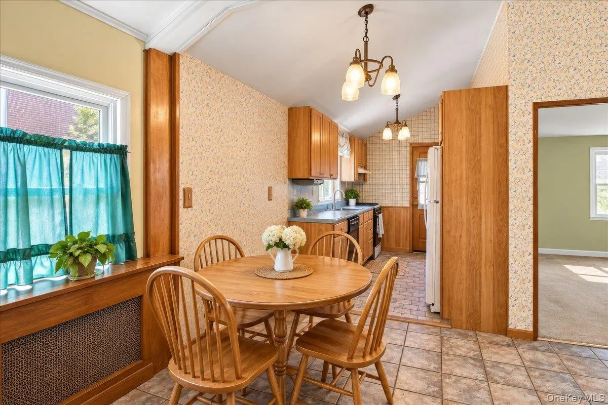 86B Edgewater Park, New York, NY, 3 Bedrooms Bedrooms, 5 Rooms Rooms,1 BathroomBathrooms,Residential,For Rent,Edgewater Park,0,1050027 86B Edgewater Park, New York, NY, 3 Bedrooms Bedrooms, 5 Rooms Rooms,1 BathroomBathrooms,Residential,For Rent,Edgewater Park,0,1050027