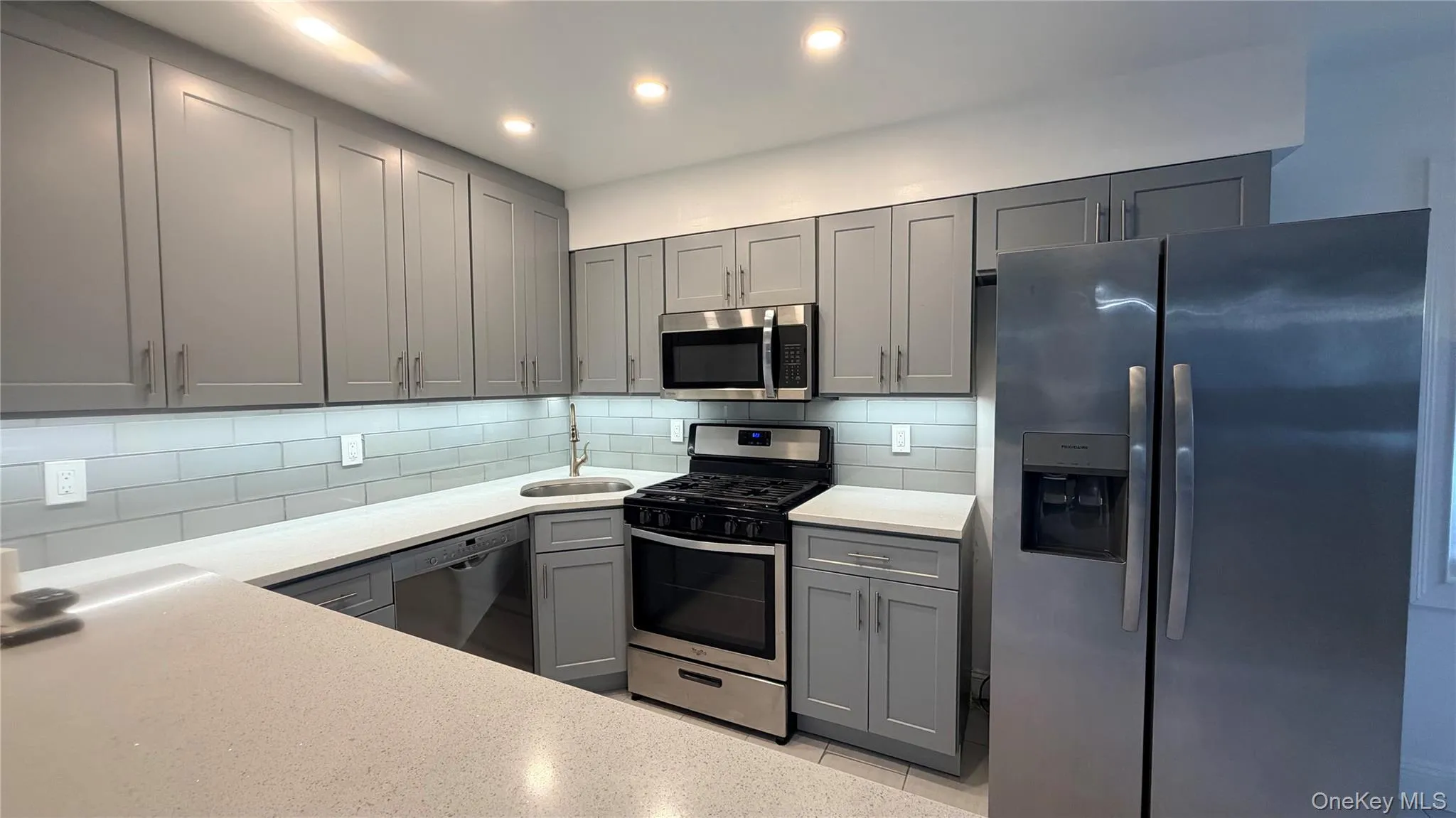 94 Lucille Avenue, Hempstead, NY, 2 Bedrooms Bedrooms, 4 Rooms Rooms,1 BathroomBathrooms,Residential Lease,For Rent,Lucille,0,1050029 94 Lucille Avenue, Hempstead, NY, 2 Bedrooms Bedrooms, 4 Rooms Rooms,1 BathroomBathrooms,Residential Lease,For Rent,Lucille,0,1050029