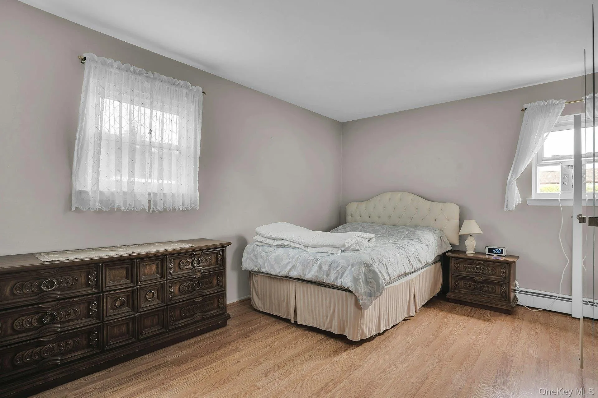 206 Alkier Street, Islip, NY, 3 Bedrooms Bedrooms, 7 Rooms Rooms,1 BathroomBathrooms,Residential,For Rent,Alkier,0,1050033 206 Alkier Street, Islip, NY, 3 Bedrooms Bedrooms, 7 Rooms Rooms,1 BathroomBathrooms,Residential,For Rent,Alkier,0,1050033