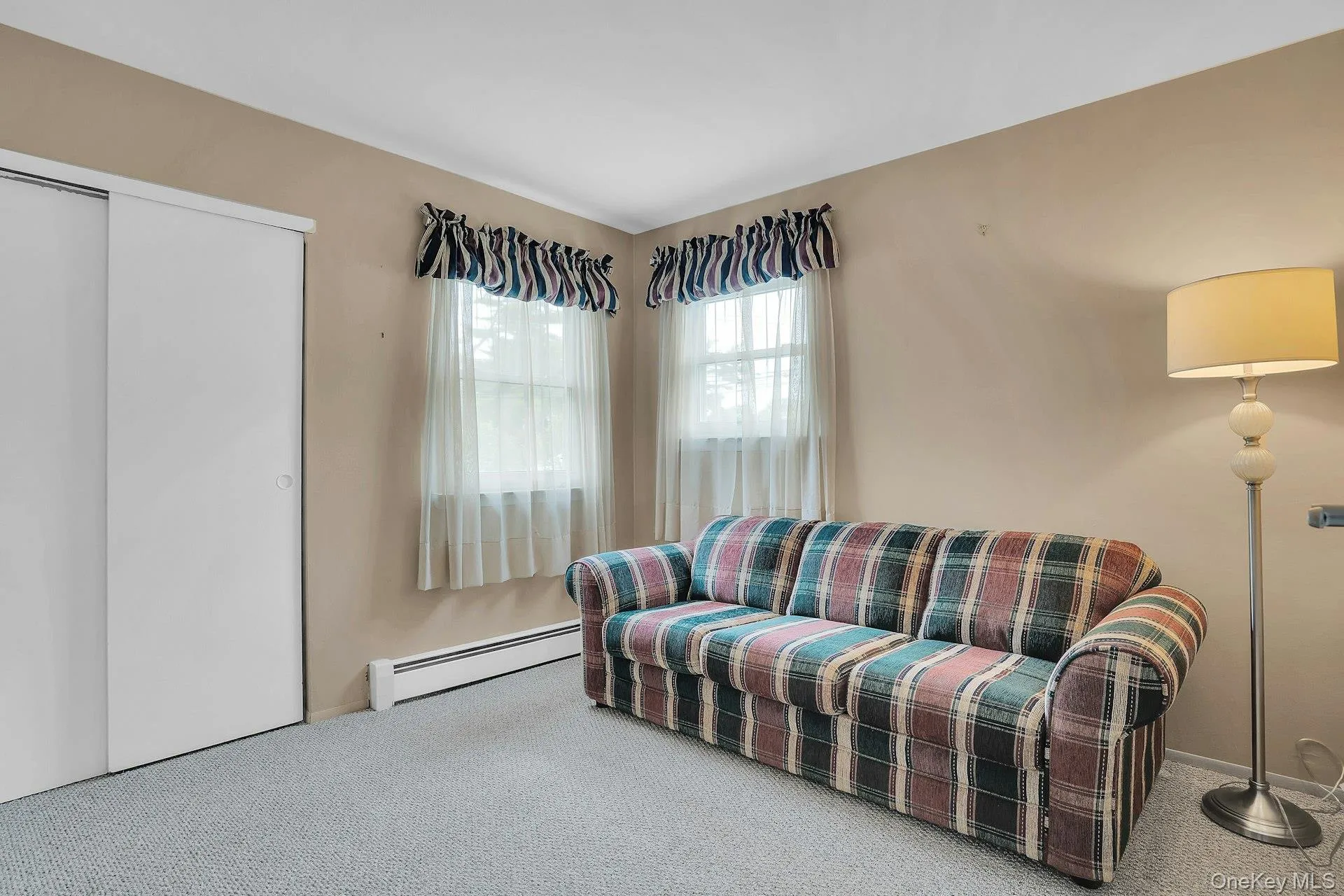206 Alkier Street, Islip, NY, 3 Bedrooms Bedrooms, 7 Rooms Rooms,1 BathroomBathrooms,Residential,For Rent,Alkier,0,1050033 206 Alkier Street, Islip, NY, 3 Bedrooms Bedrooms, 7 Rooms Rooms,1 BathroomBathrooms,Residential,For Rent,Alkier,0,1050033