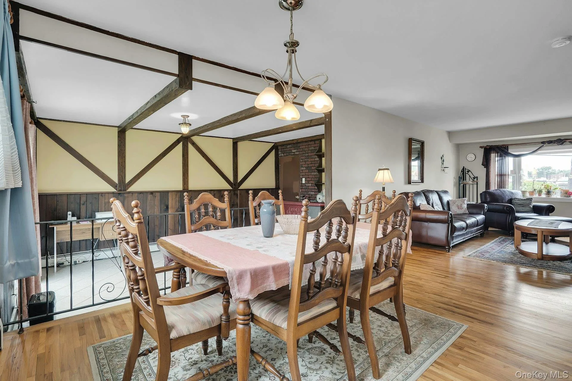 206 Alkier Street, Islip, NY, 3 Bedrooms Bedrooms, 7 Rooms Rooms,1 BathroomBathrooms,Residential,For Rent,Alkier,0,1050033 206 Alkier Street, Islip, NY, 3 Bedrooms Bedrooms, 7 Rooms Rooms,1 BathroomBathrooms,Residential,For Rent,Alkier,0,1050033
