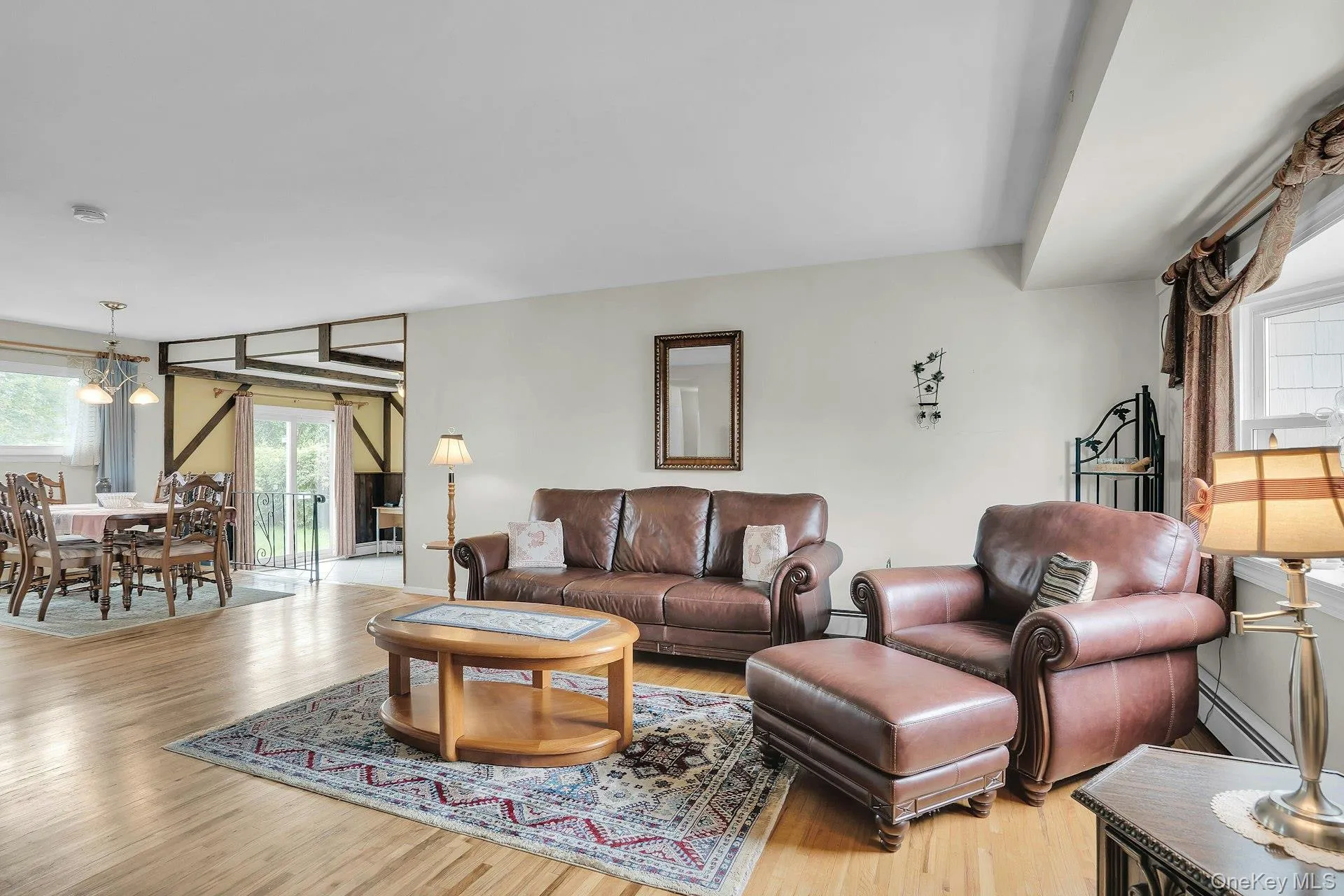 206 Alkier Street, Islip, NY, 3 Bedrooms Bedrooms, 7 Rooms Rooms,1 BathroomBathrooms,Residential,For Rent,Alkier,0,1050033 206 Alkier Street, Islip, NY, 3 Bedrooms Bedrooms, 7 Rooms Rooms,1 BathroomBathrooms,Residential,For Rent,Alkier,0,1050033