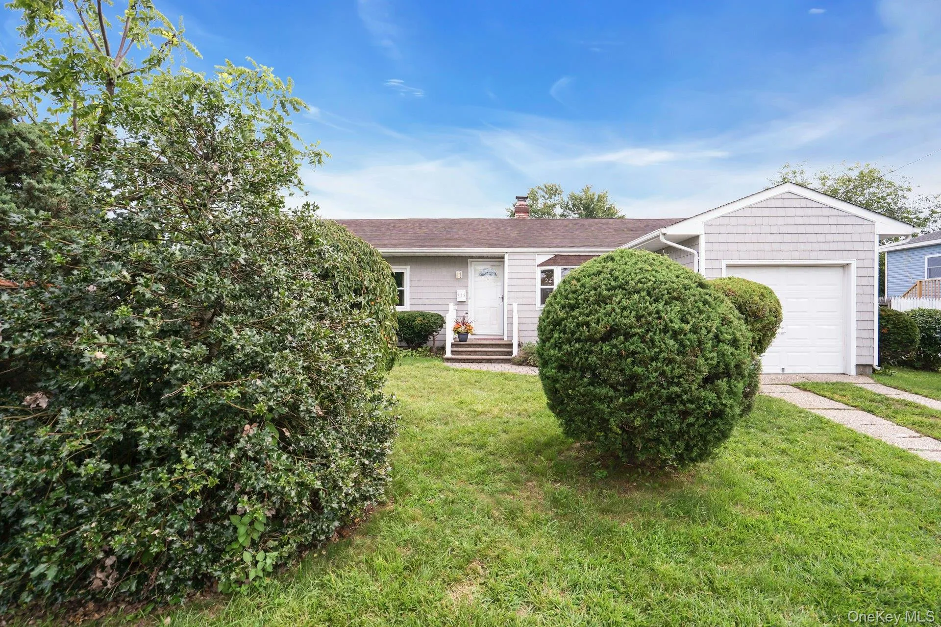 206 Alkier Street, Islip, NY, 3 Bedrooms Bedrooms, 7 Rooms Rooms,1 BathroomBathrooms,Residential,For Rent,Alkier,0,1050033 206 Alkier Street, Islip, NY, 3 Bedrooms Bedrooms, 7 Rooms Rooms,1 BathroomBathrooms,Residential,For Rent,Alkier,0,1050033