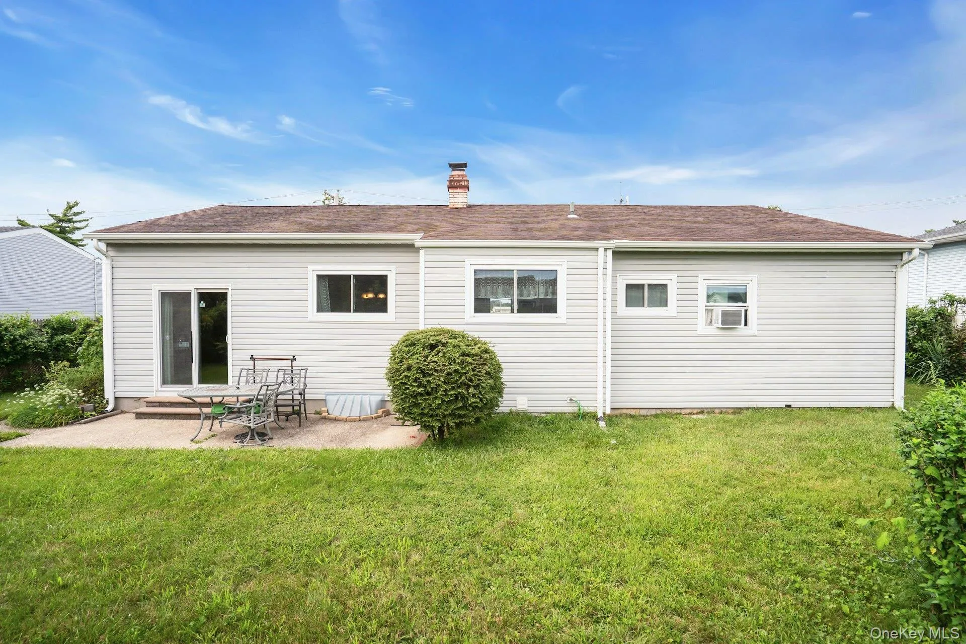 206 Alkier Street, Islip, NY, 3 Bedrooms Bedrooms, 7 Rooms Rooms,1 BathroomBathrooms,Residential,For Rent,Alkier,0,1050033 206 Alkier Street, Islip, NY, 3 Bedrooms Bedrooms, 7 Rooms Rooms,1 BathroomBathrooms,Residential,For Rent,Alkier,0,1050033