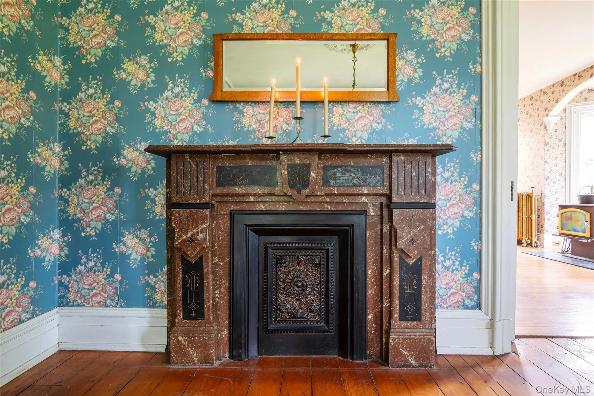 Front parlor mantel Front parlor mantel