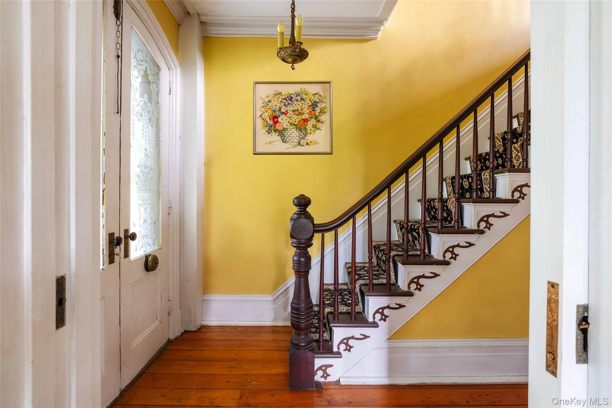 Front entry staircase Front entry staircase