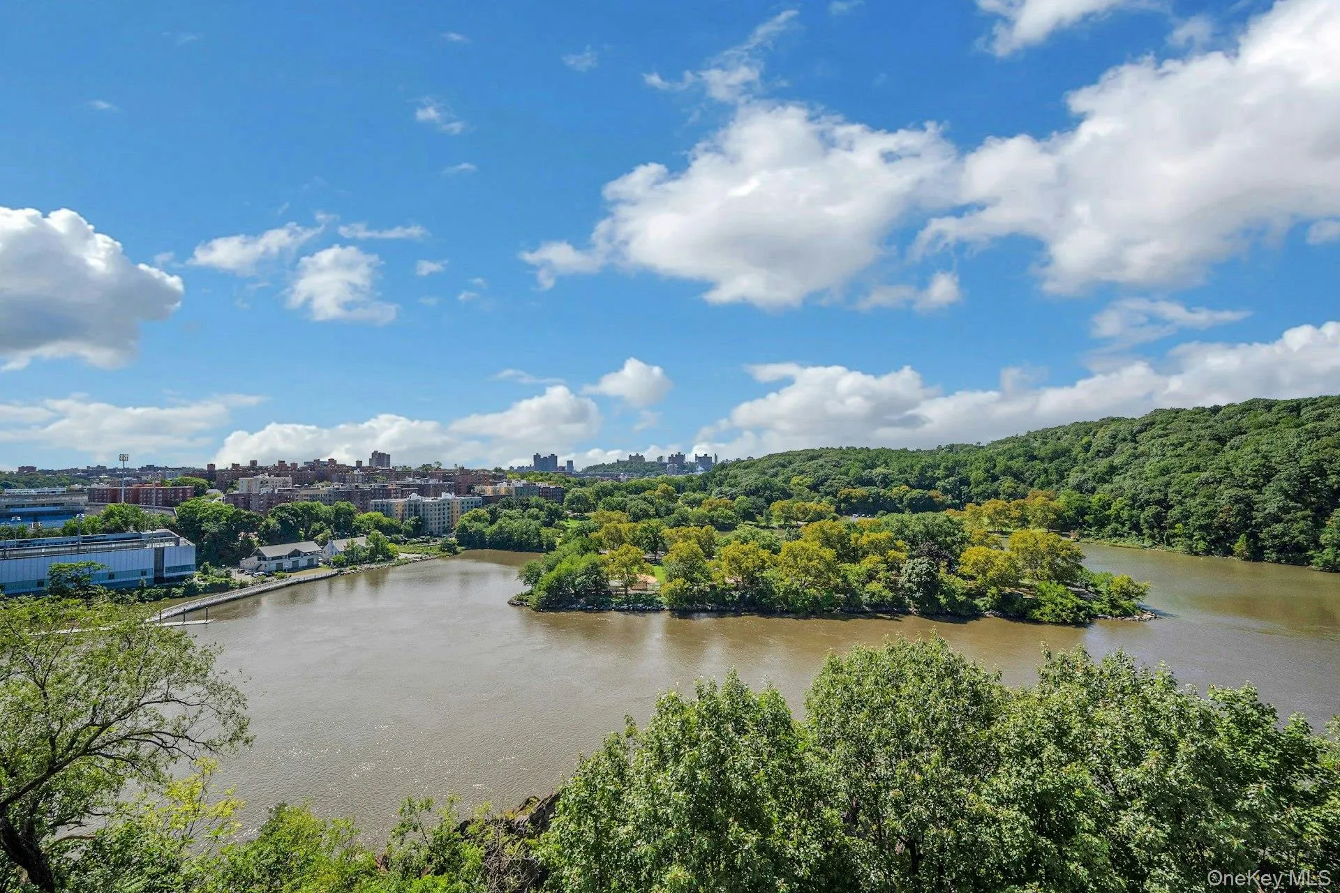 2400 Johnson Avenue, New York, NY, 1 Bedroom Bedrooms, 3 Rooms Rooms,1 BathroomBathrooms,Residential,For Rent,Johnson,0,1050038 2400 Johnson Avenue, New York, NY, 1 Bedroom Bedrooms, 3 Rooms Rooms,1 BathroomBathrooms,Residential,For Rent,Johnson,0,1050038
