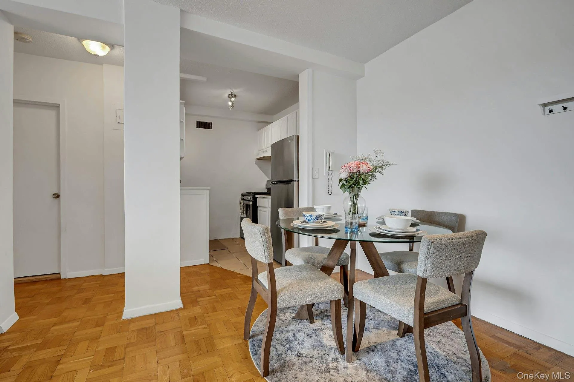 2400 Johnson Avenue, New York, NY, 1 Bedroom Bedrooms, 3 Rooms Rooms,1 BathroomBathrooms,Residential,For Rent,Johnson,0,1050038 2400 Johnson Avenue, New York, NY, 1 Bedroom Bedrooms, 3 Rooms Rooms,1 BathroomBathrooms,Residential,For Rent,Johnson,0,1050038