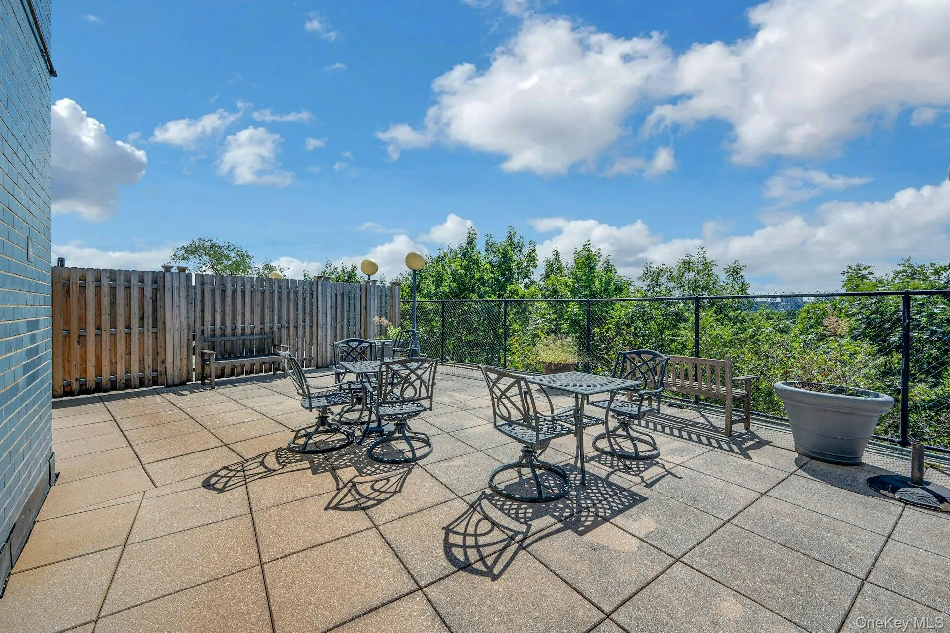 2400 Johnson Avenue, New York, NY, 1 Bedroom Bedrooms, 3 Rooms Rooms,1 BathroomBathrooms,Residential,For Rent,Johnson,0,1050038 2400 Johnson Avenue, New York, NY, 1 Bedroom Bedrooms, 3 Rooms Rooms,1 BathroomBathrooms,Residential,For Rent,Johnson,0,1050038