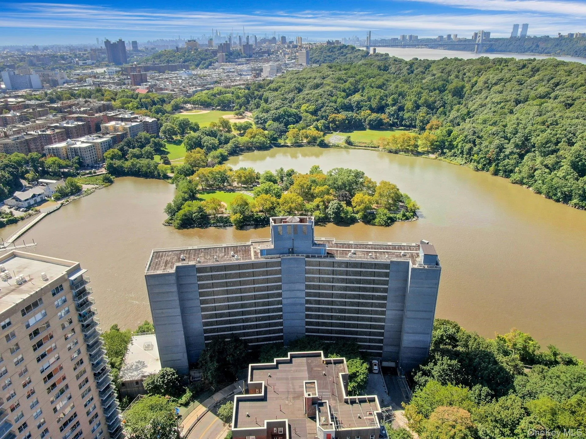 2400 Johnson Avenue, New York, NY, 1 Bedroom Bedrooms, 3 Rooms Rooms,1 BathroomBathrooms,Residential,For Rent,Johnson,0,1050038 2400 Johnson Avenue, New York, NY, 1 Bedroom Bedrooms, 3 Rooms Rooms,1 BathroomBathrooms,Residential,For Rent,Johnson,0,1050038