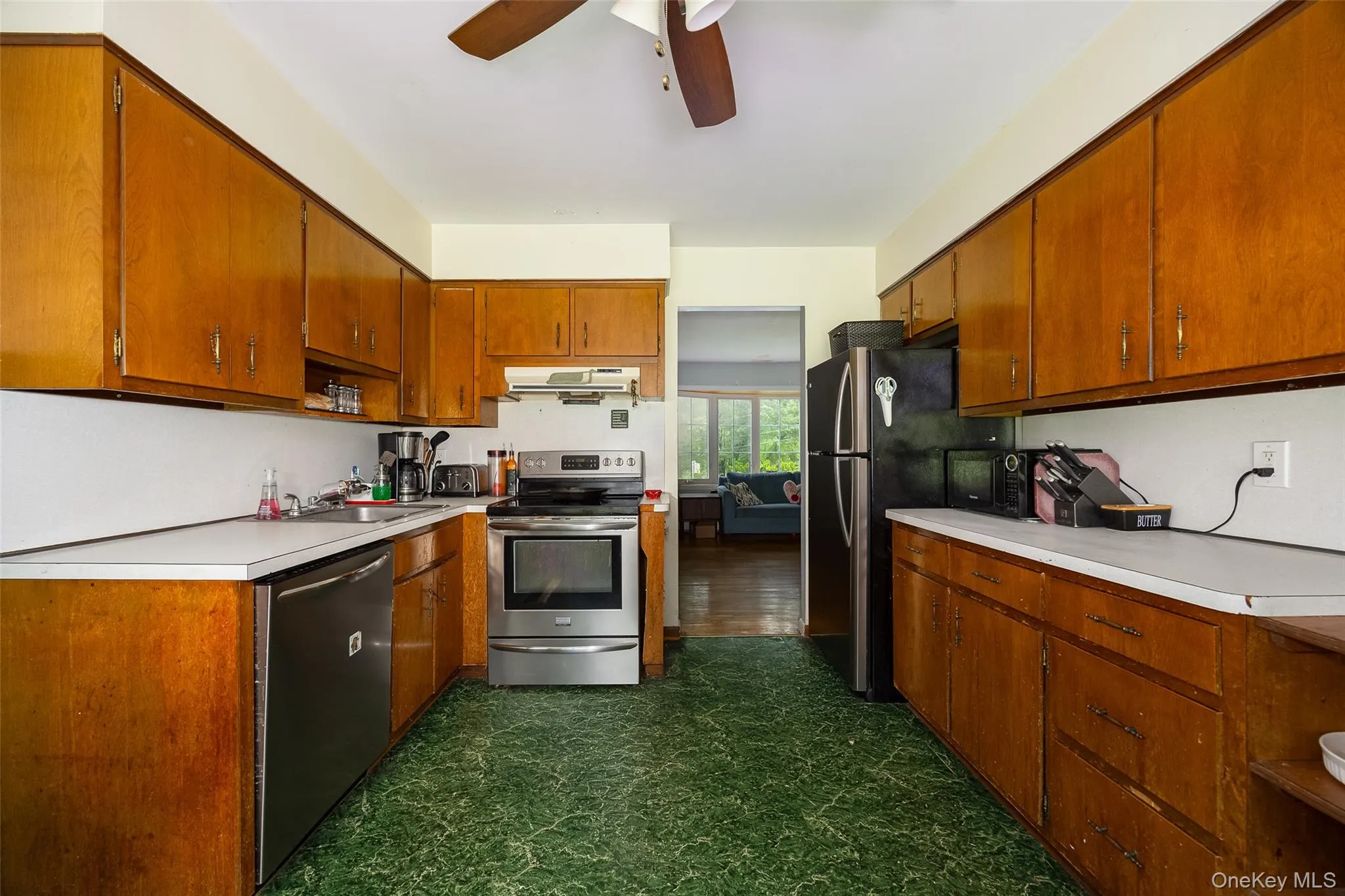 37 Brothers Road, Wappinger, NY, 3 Bedrooms Bedrooms, 9 Rooms Rooms,2 BathroomsBathrooms,Residential,For Rent,Brothers,0,1050045 37 Brothers Road, Wappinger, NY, 3 Bedrooms Bedrooms, 9 Rooms Rooms,2 BathroomsBathrooms,Residential,For Rent,Brothers,0,1050045