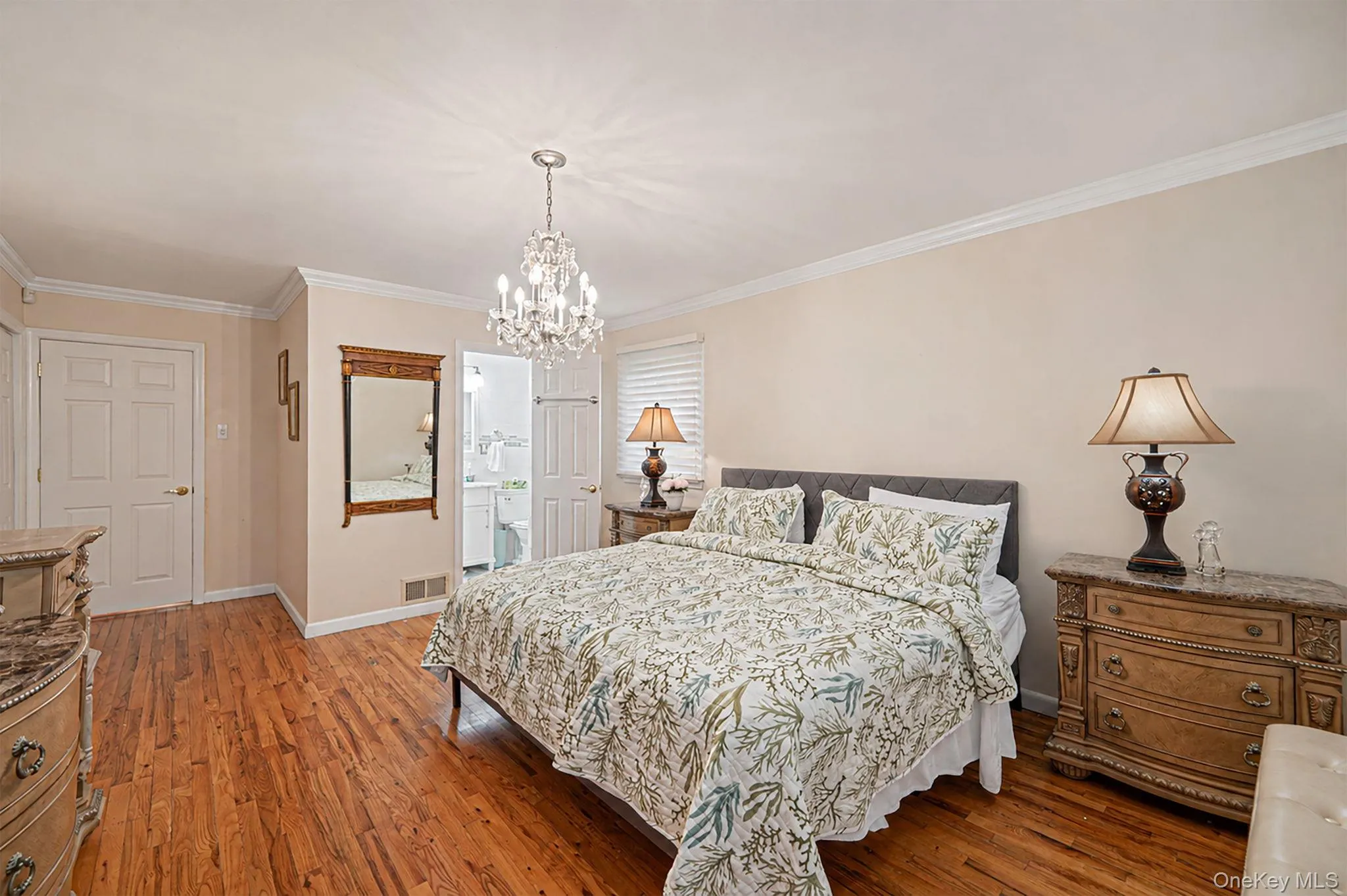 2 closets, private bath access 2 closets, private bath access