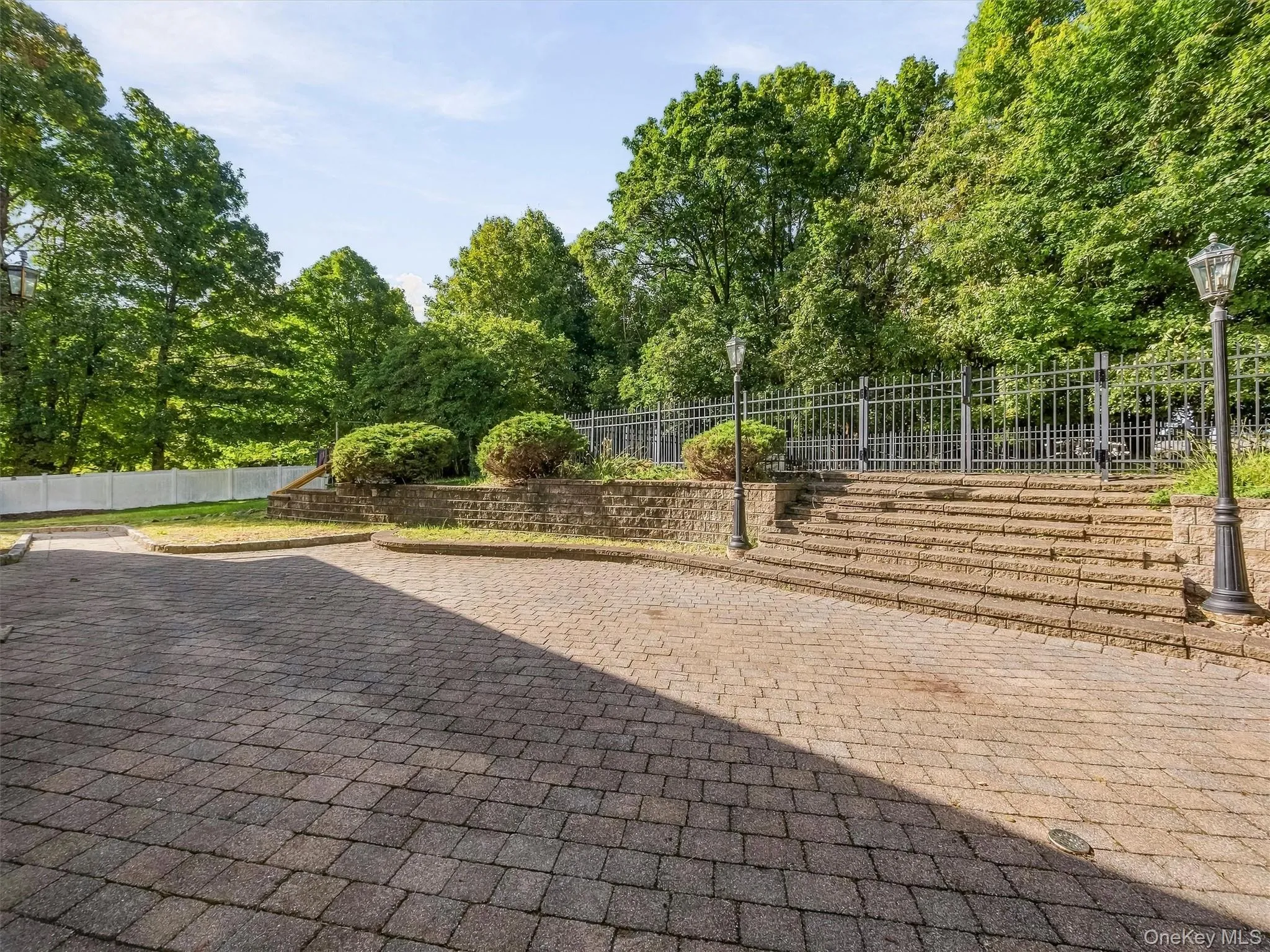 58 Regina Road, Ramapo, NY, 3 Bedrooms Bedrooms, 9 Rooms Rooms,1 BathroomBathrooms,Residential,For Rent,Regina,0,1050049 58 Regina Road, Ramapo, NY, 3 Bedrooms Bedrooms, 9 Rooms Rooms,1 BathroomBathrooms,Residential,For Rent,Regina,0,1050049