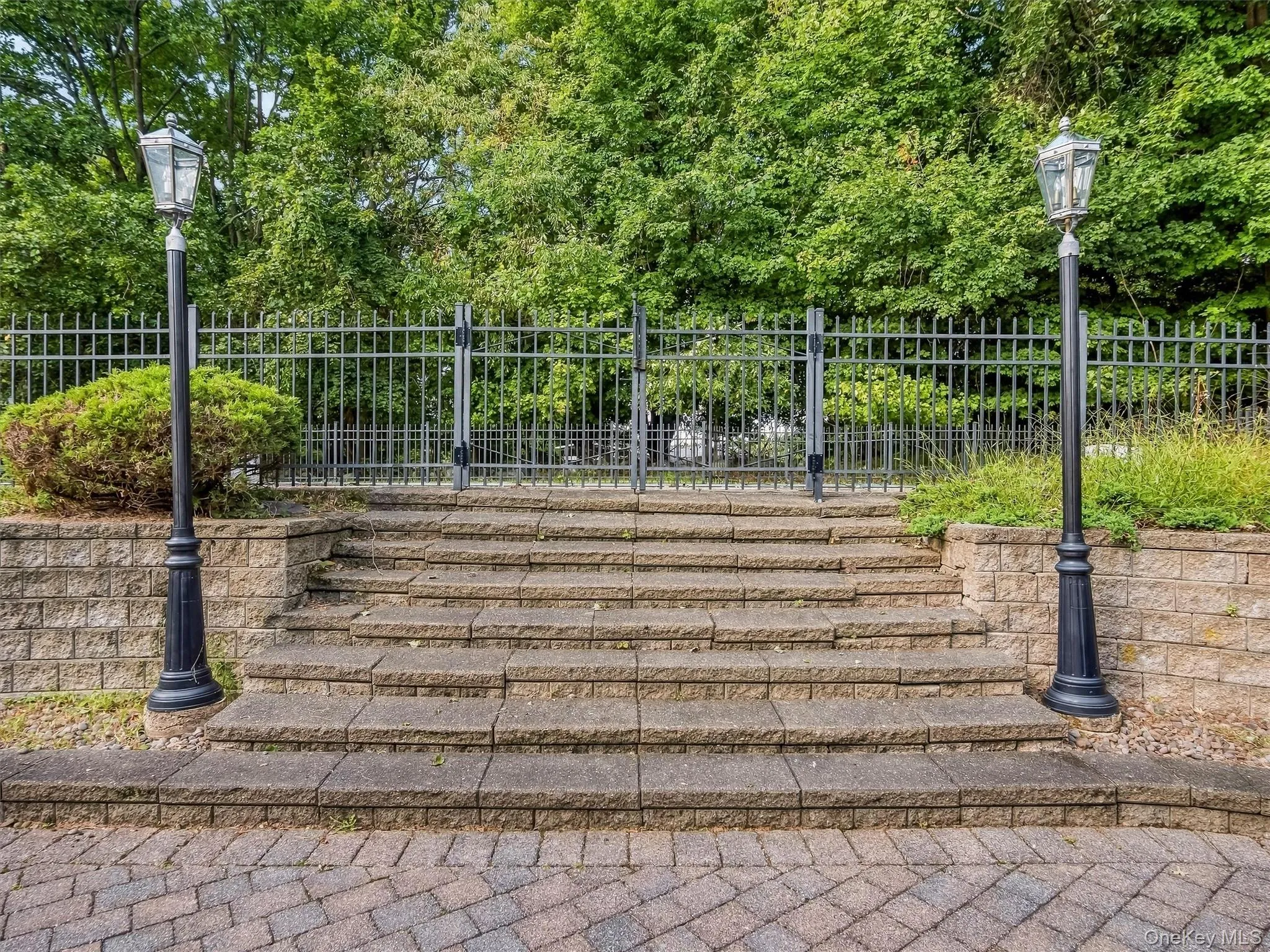 58 Regina Road, Ramapo, NY, 3 Bedrooms Bedrooms, 9 Rooms Rooms,1 BathroomBathrooms,Residential,For Rent,Regina,0,1050049 58 Regina Road, Ramapo, NY, 3 Bedrooms Bedrooms, 9 Rooms Rooms,1 BathroomBathrooms,Residential,For Rent,Regina,0,1050049