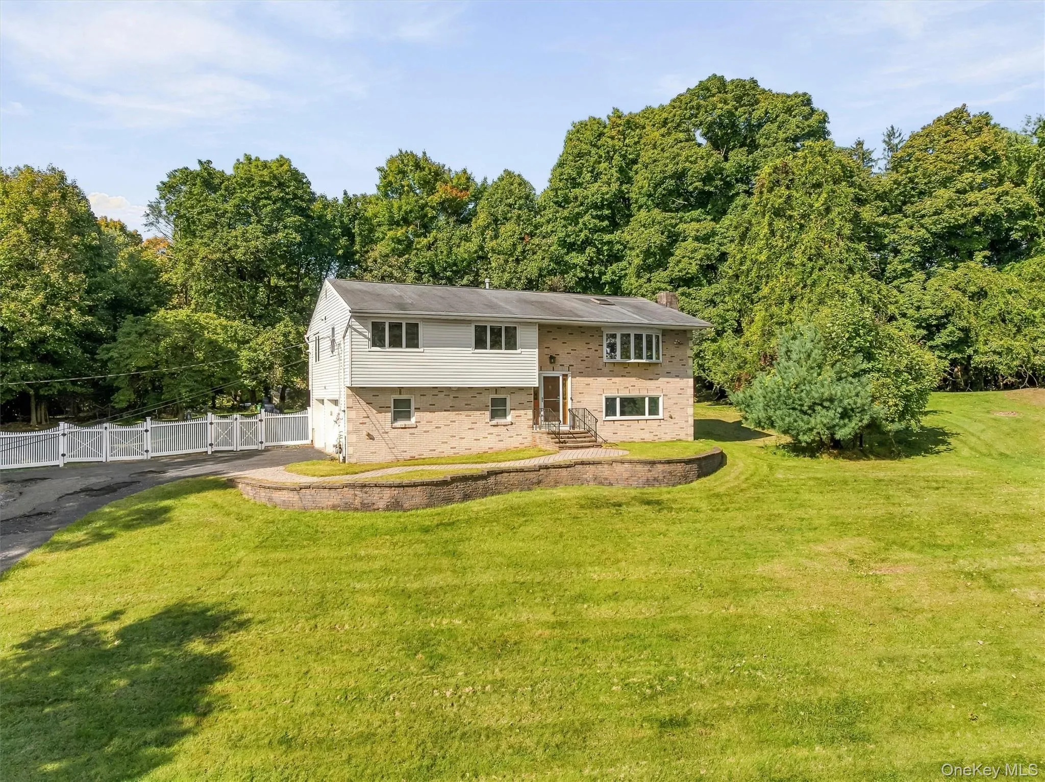 58 Regina Road, Ramapo, NY, 3 Bedrooms Bedrooms, 9 Rooms Rooms,1 BathroomBathrooms,Residential,For Rent,Regina,0,1050049 58 Regina Road, Ramapo, NY, 3 Bedrooms Bedrooms, 9 Rooms Rooms,1 BathroomBathrooms,Residential,For Rent,Regina,0,1050049