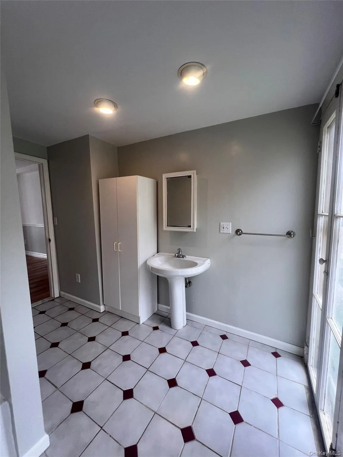 67 Old Albany Post Road, Rhinebeck, NY, 1 Bedroom Bedrooms, 3 Room Rooms,1 BathroomBathrooms,Residential Lease,For Rent,Old Albany Post,0,1050052 67 Old Albany Post Road, Rhinebeck, NY, 1 Bedroom Bedrooms, 3 Room Rooms,1 BathroomBathrooms,Residential Lease,For Rent,Old Albany Post,0,1050052