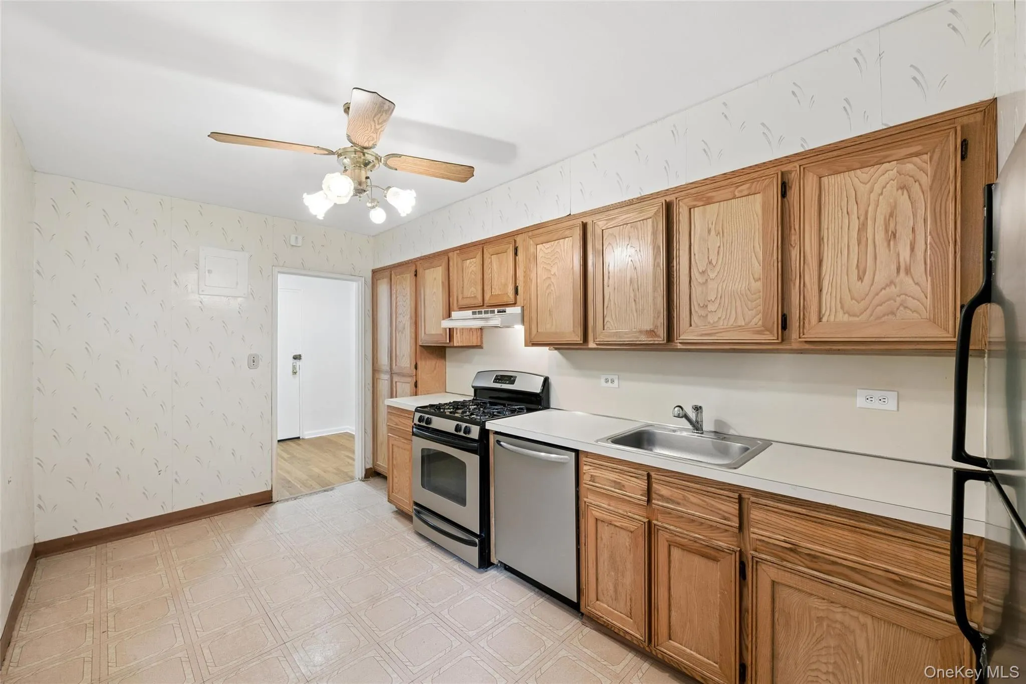 23-35 Bell Blvd., New York, NY, 2 Bedrooms Bedrooms, 6 Rooms Rooms,2 BathroomsBathrooms,Residential,For Rent,Bell Blvd.,0,1050057 23-35 Bell Blvd., New York, NY, 2 Bedrooms Bedrooms, 6 Rooms Rooms,2 BathroomsBathrooms,Residential,For Rent,Bell Blvd.,0,1050057