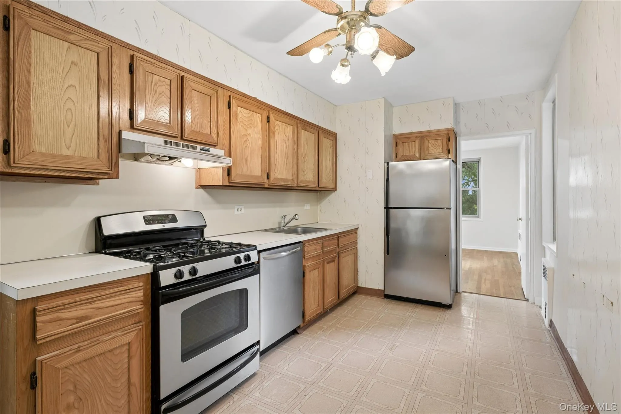 23-35 Bell Blvd., New York, NY, 2 Bedrooms Bedrooms, 6 Rooms Rooms,2 BathroomsBathrooms,Residential,For Rent,Bell Blvd.,0,1050057 23-35 Bell Blvd., New York, NY, 2 Bedrooms Bedrooms, 6 Rooms Rooms,2 BathroomsBathrooms,Residential,For Rent,Bell Blvd.,0,1050057