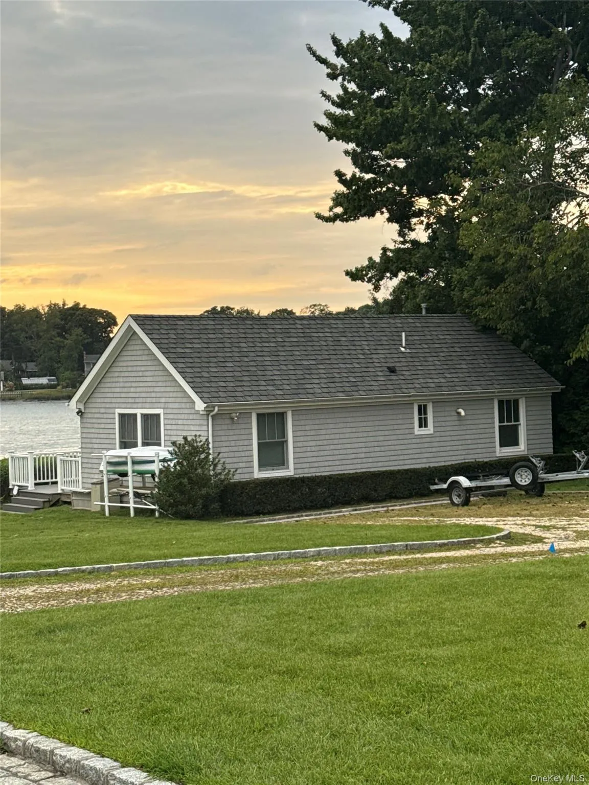169 Shore Road, Huntington, NY, 1 Bedroom Bedrooms, 4 Rooms Rooms,1 BathroomBathrooms,Residential Lease,For Rent,Shore,0,1050066 169 Shore Road, Huntington, NY, 1 Bedroom Bedrooms, 4 Rooms Rooms,1 BathroomBathrooms,Residential Lease,For Rent,Shore,0,1050066