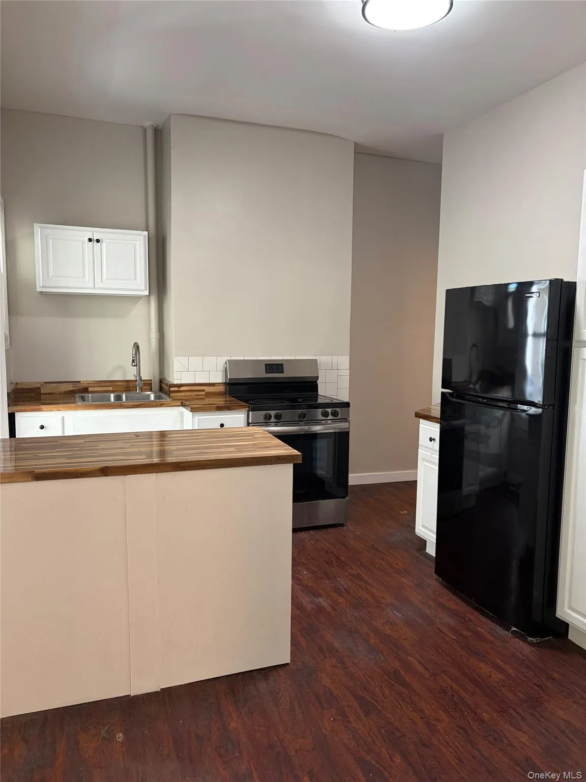 94 Garden Street, Poughkeepsie, NY, 3 Bedrooms Bedrooms, 6 Rooms Rooms,1 BathroomBathrooms,Residential Lease,For Rent,Garden,0,1050068 94 Garden Street, Poughkeepsie, NY, 3 Bedrooms Bedrooms, 6 Rooms Rooms,1 BathroomBathrooms,Residential Lease,For Rent,Garden,0,1050068