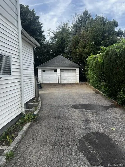 30 Smith Street, Glen Cove, NY, 2 Bedrooms Bedrooms, 5 Rooms Rooms,1 BathroomBathrooms,Residential Lease,For Rent,Smith,0,1050069 30 Smith Street, Glen Cove, NY, 2 Bedrooms Bedrooms, 5 Rooms Rooms,1 BathroomBathrooms,Residential Lease,For Rent,Smith,0,1050069