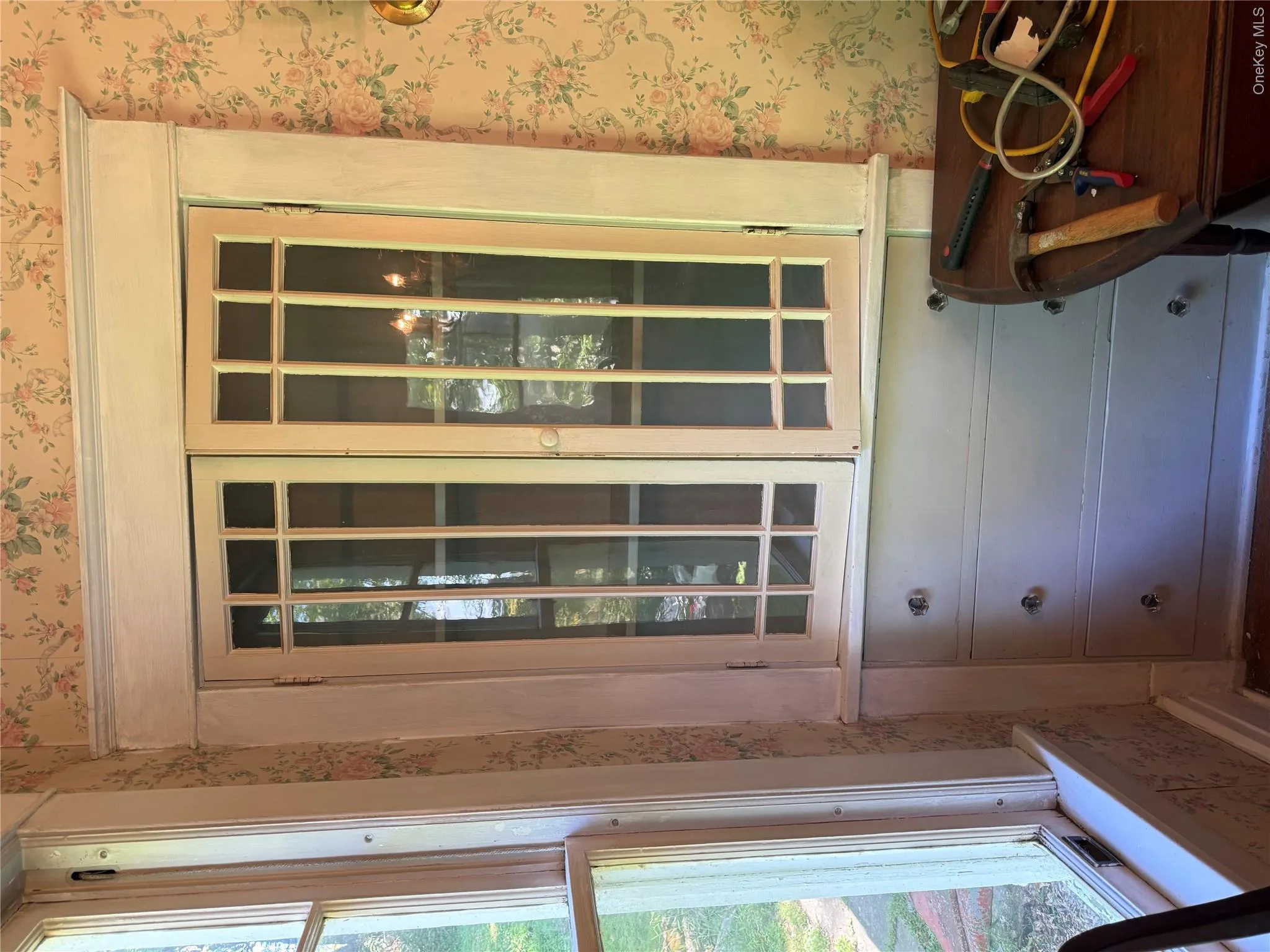 90 Prospect Avenue, Hudson, NY, 4 Bedrooms Bedrooms, 9 Rooms Rooms,1 BathroomBathrooms,Residential,For Rent,Prospect,0,1050070 90 Prospect Avenue, Hudson, NY, 4 Bedrooms Bedrooms, 9 Rooms Rooms,1 BathroomBathrooms,Residential,For Rent,Prospect,0,1050070