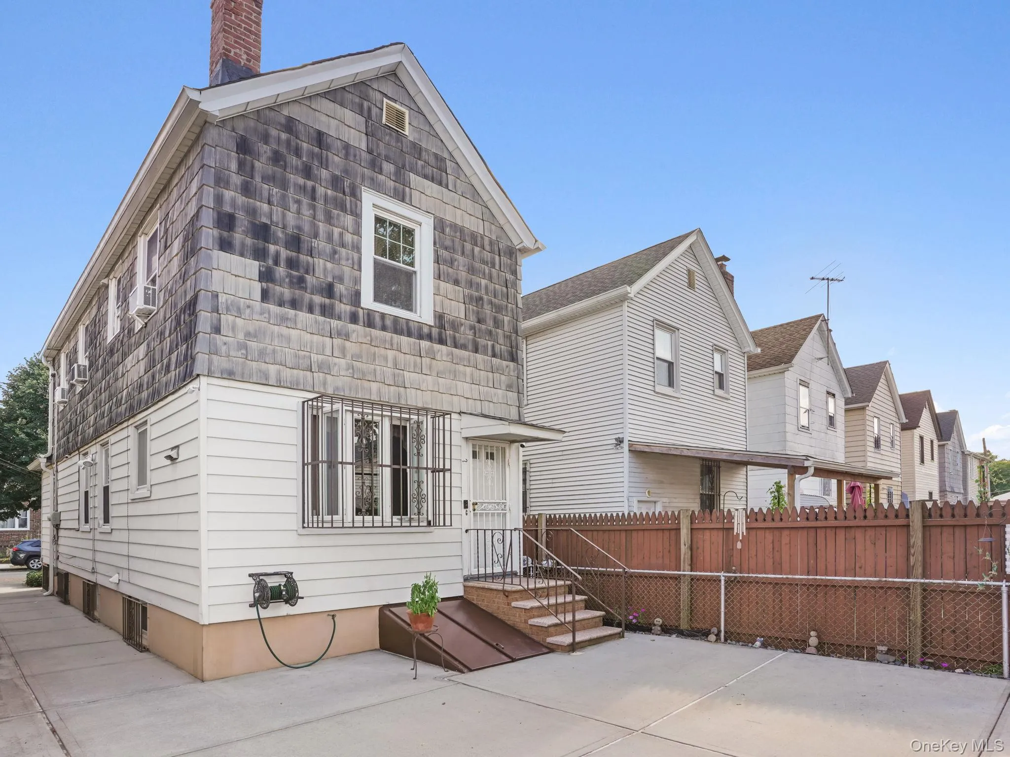 84-17 107th Avenue, New York, NY, 3 Bedrooms Bedrooms, 6 Rooms Rooms,1 BathroomBathrooms,Residential,For Rent,107th,0,1050083 84-17 107th Avenue, New York, NY, 3 Bedrooms Bedrooms, 6 Rooms Rooms,1 BathroomBathrooms,Residential,For Rent,107th,0,1050083