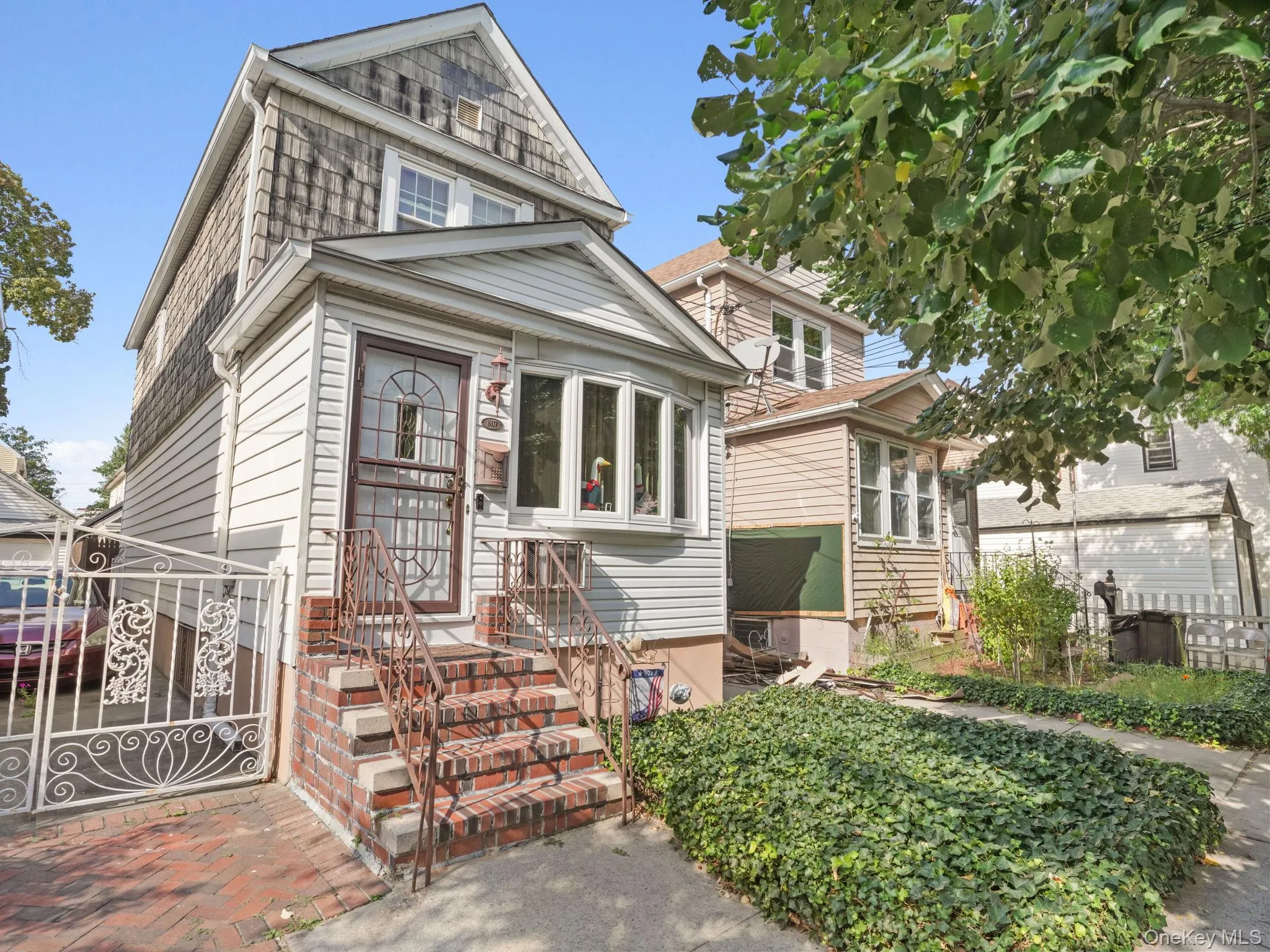 84-17 107th Avenue, New York, NY, 3 Bedrooms Bedrooms, 6 Rooms Rooms,1 BathroomBathrooms,Residential,For Rent,107th,0,1050083 84-17 107th Avenue, New York, NY, 3 Bedrooms Bedrooms, 6 Rooms Rooms,1 BathroomBathrooms,Residential,For Rent,107th,0,1050083