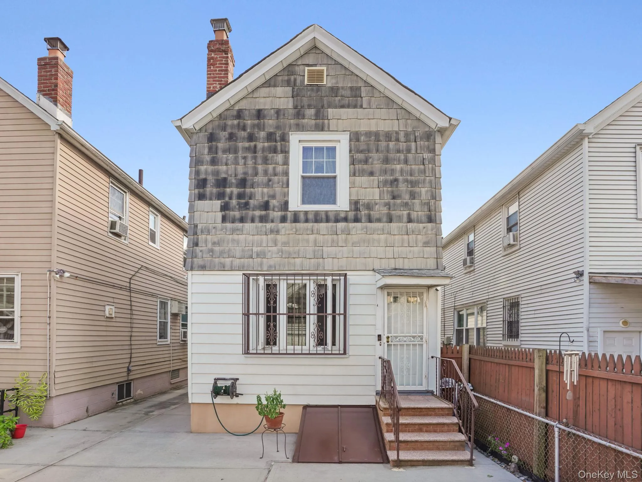 84-17 107th Avenue, New York, NY, 3 Bedrooms Bedrooms, 6 Rooms Rooms,1 BathroomBathrooms,Residential,For Rent,107th,0,1050083 84-17 107th Avenue, New York, NY, 3 Bedrooms Bedrooms, 6 Rooms Rooms,1 BathroomBathrooms,Residential,For Rent,107th,0,1050083