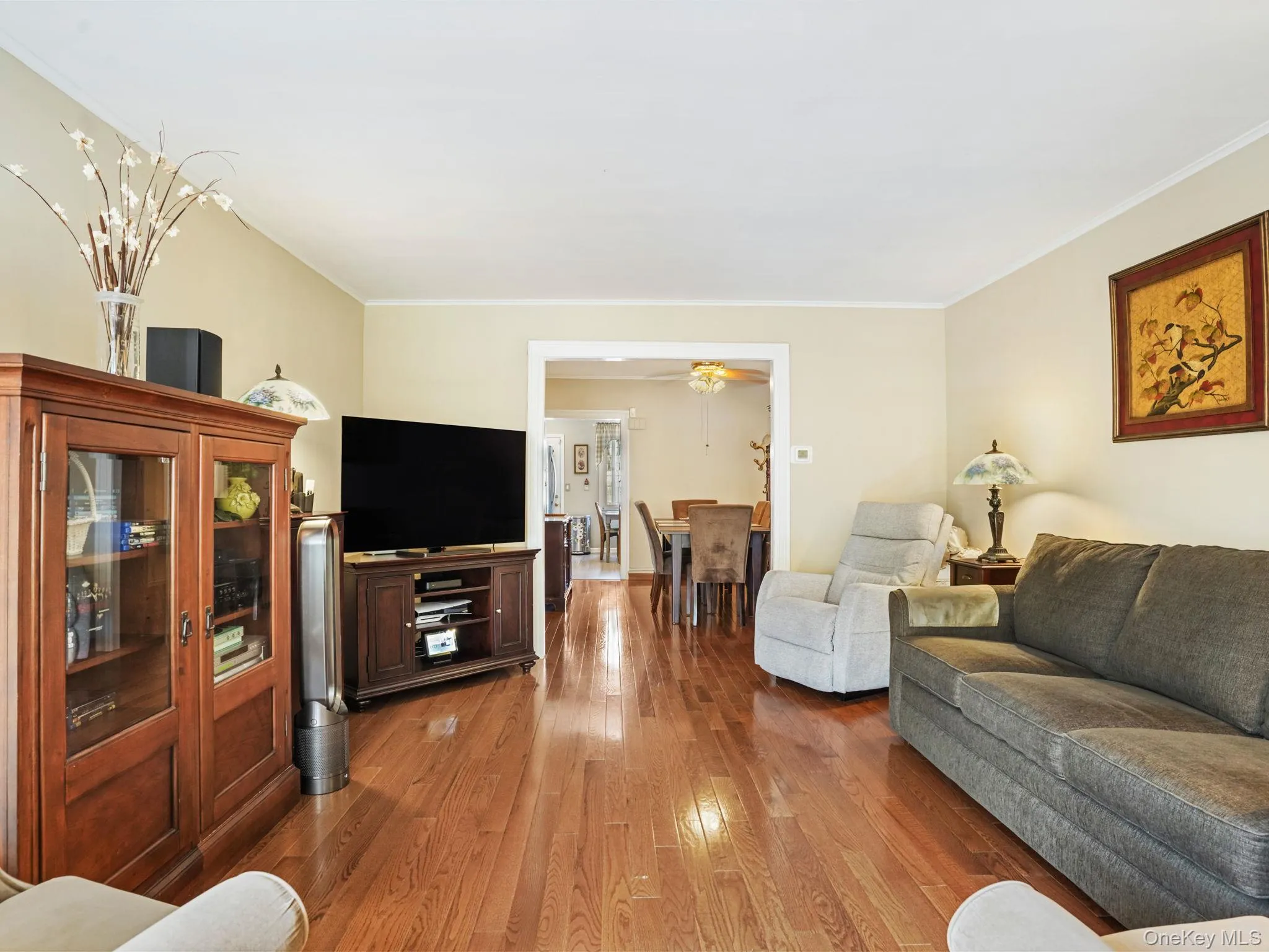84-17 107th Avenue, New York, NY, 3 Bedrooms Bedrooms, 6 Rooms Rooms,1 BathroomBathrooms,Residential,For Rent,107th,0,1050083 84-17 107th Avenue, New York, NY, 3 Bedrooms Bedrooms, 6 Rooms Rooms,1 BathroomBathrooms,Residential,For Rent,107th,0,1050083